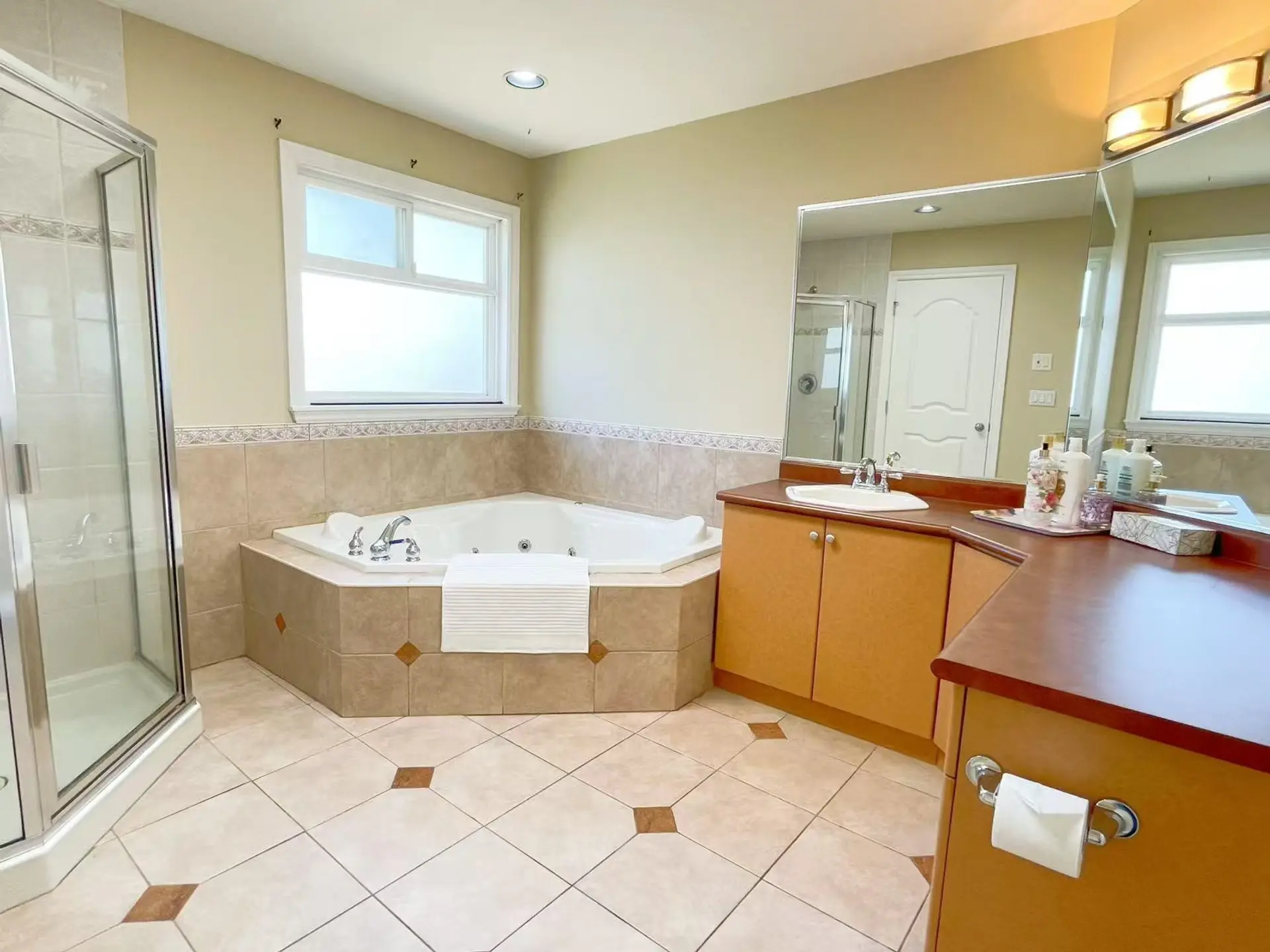 Property at 6194 175A STREET, Surrey, BC