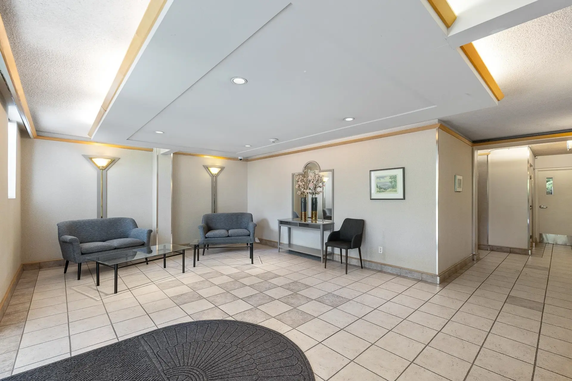 Property at #1405 555 13TH STREET, West Vancouver, BC