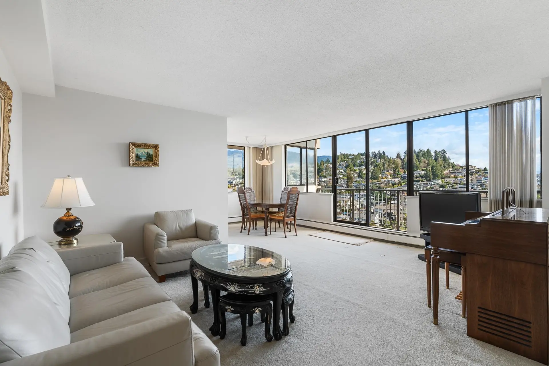 Property at #1405 555 13TH STREET, West Vancouver, BC