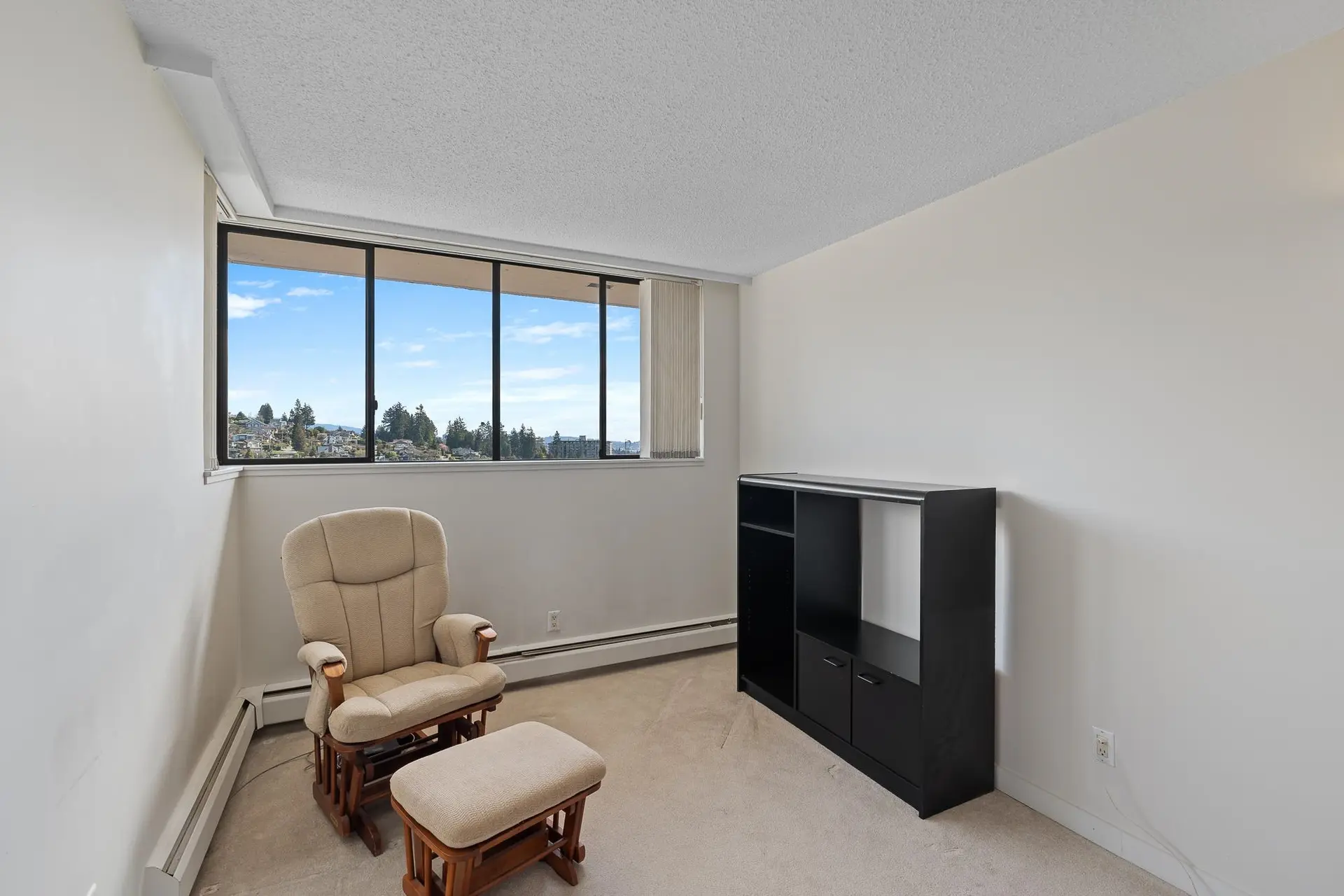 Property at #1405 555 13TH STREET, West Vancouver, BC