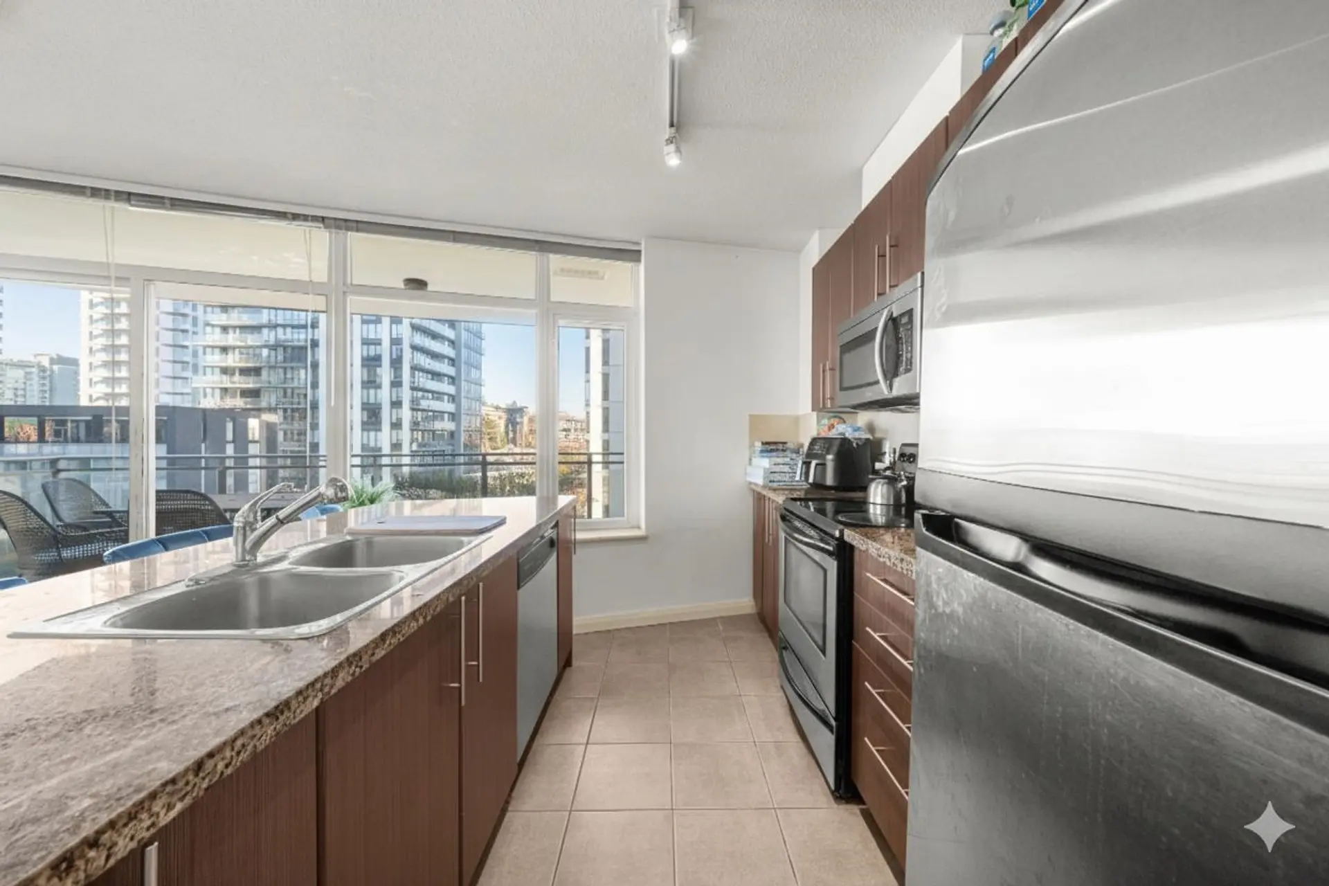 Property at #1006 898 CARNARVON STREET, New Westminster, BC