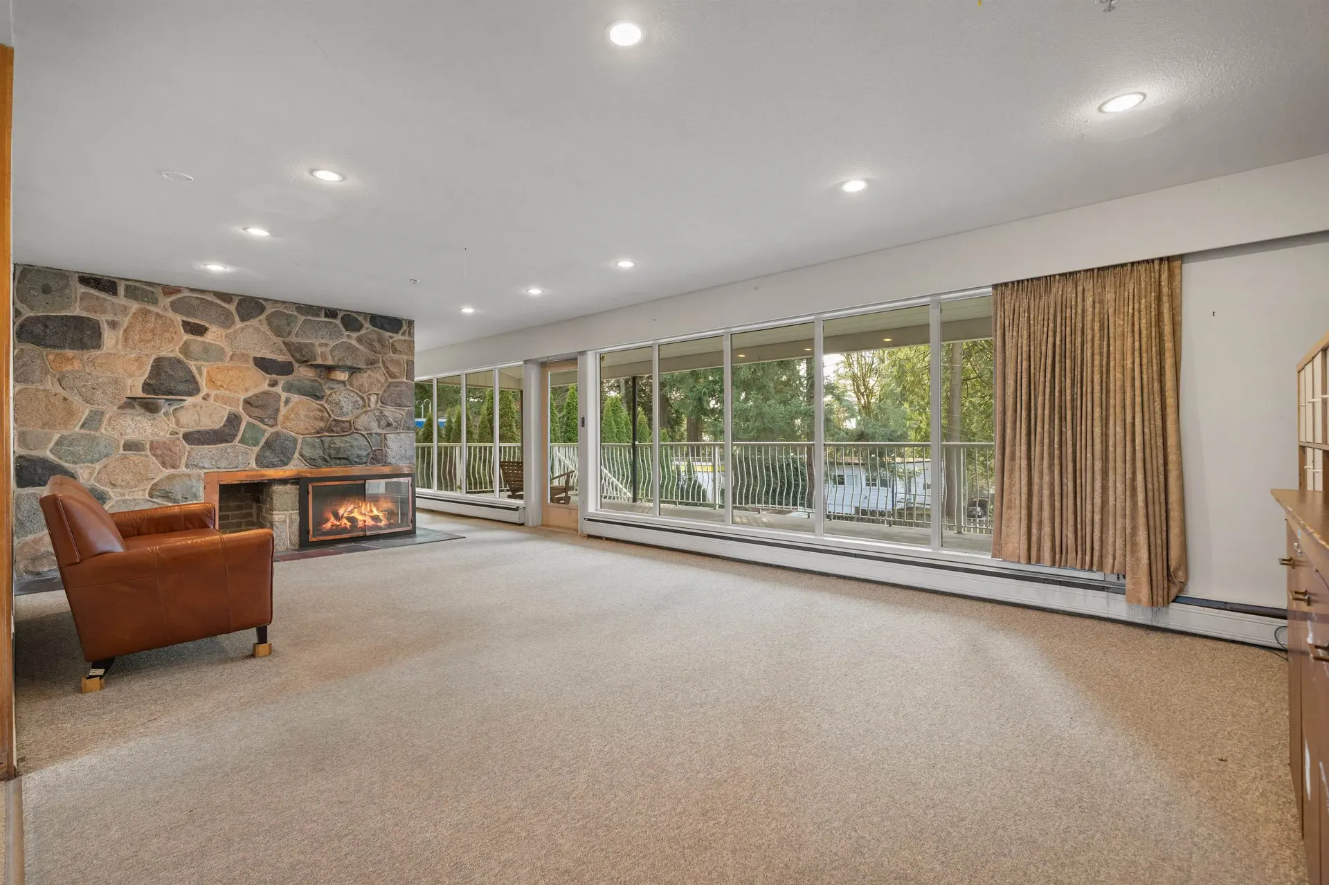 Property at 4672 NEVILLE STREET, Burnaby, BC