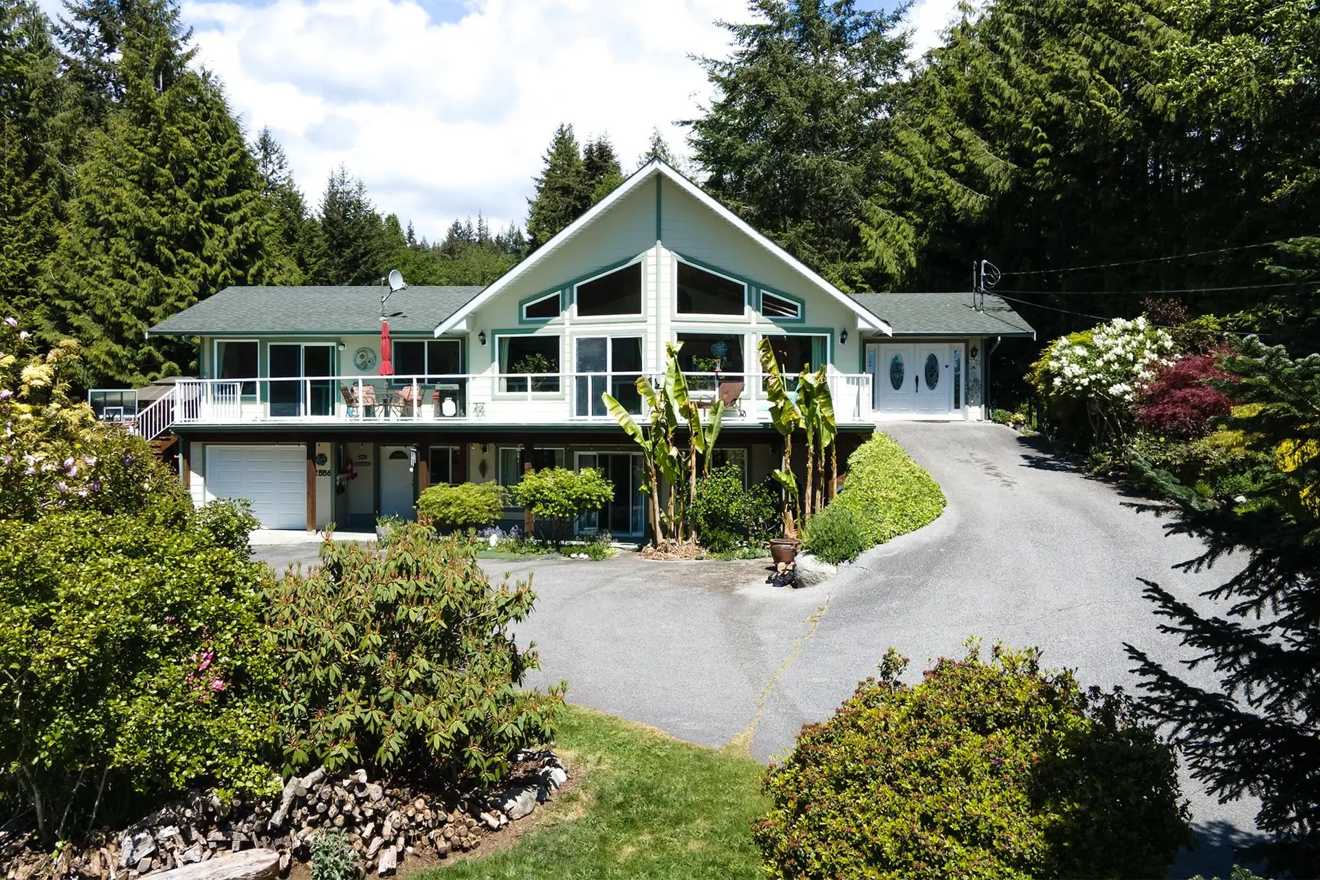 Property at 2556 Lower Road, Roberts Creek, BC