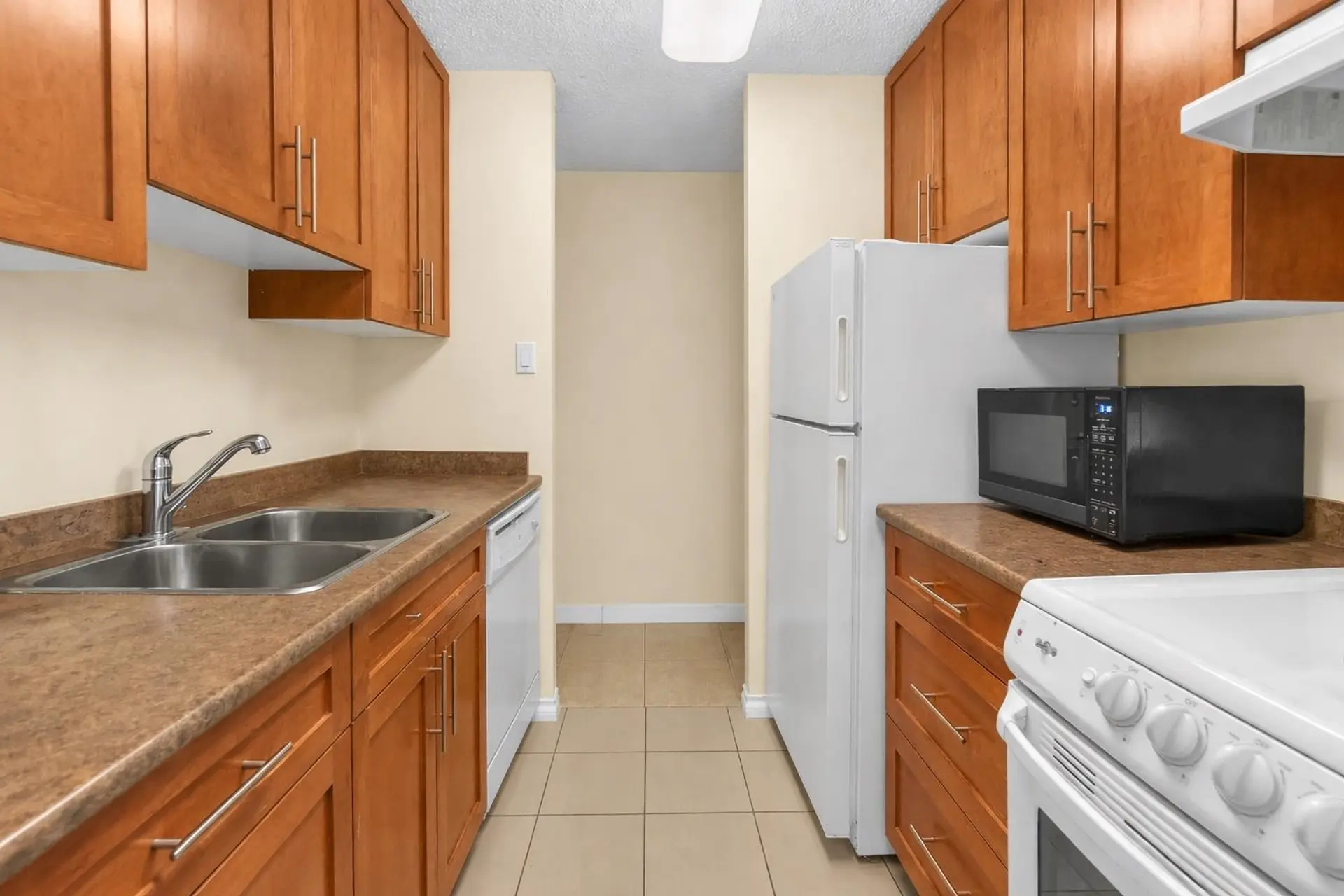 Property at #716 2012 FULLERTON AVENUE, North Vancouver, BC