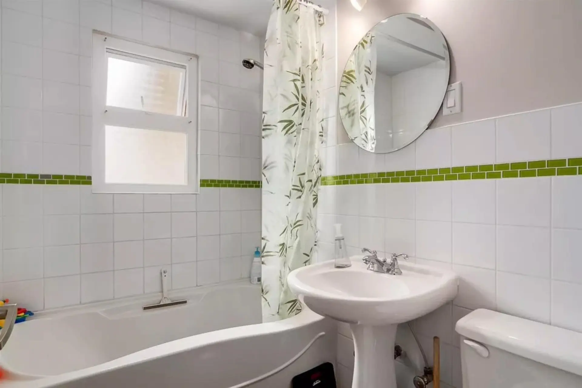 Property at 5569 CULLODEN STREET, Vancouver, BC