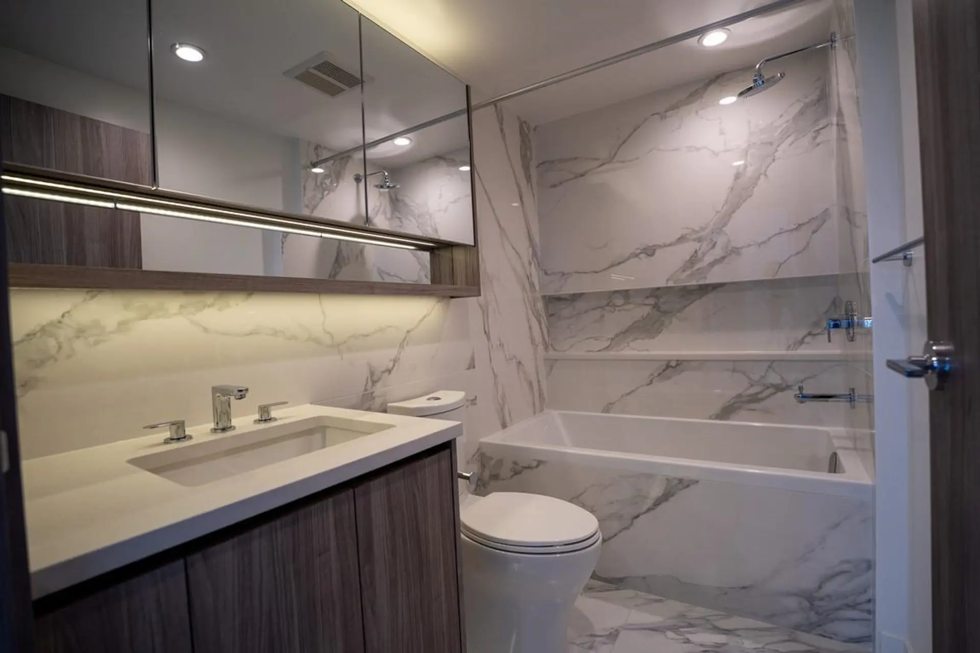 Property at #2509 13768 100 AVENUE, Surrey, BC