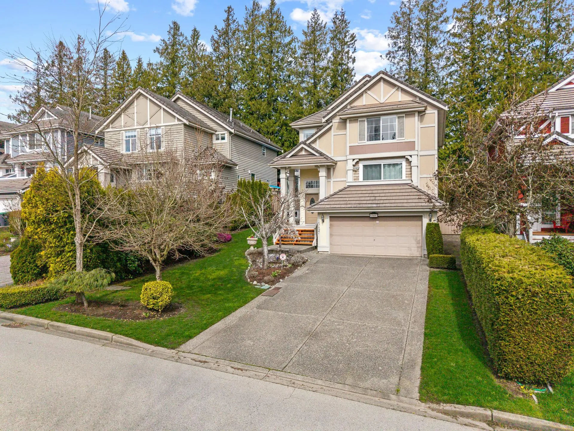 Property at 15497 Rosemary Heights Crescent, Surrey, BC