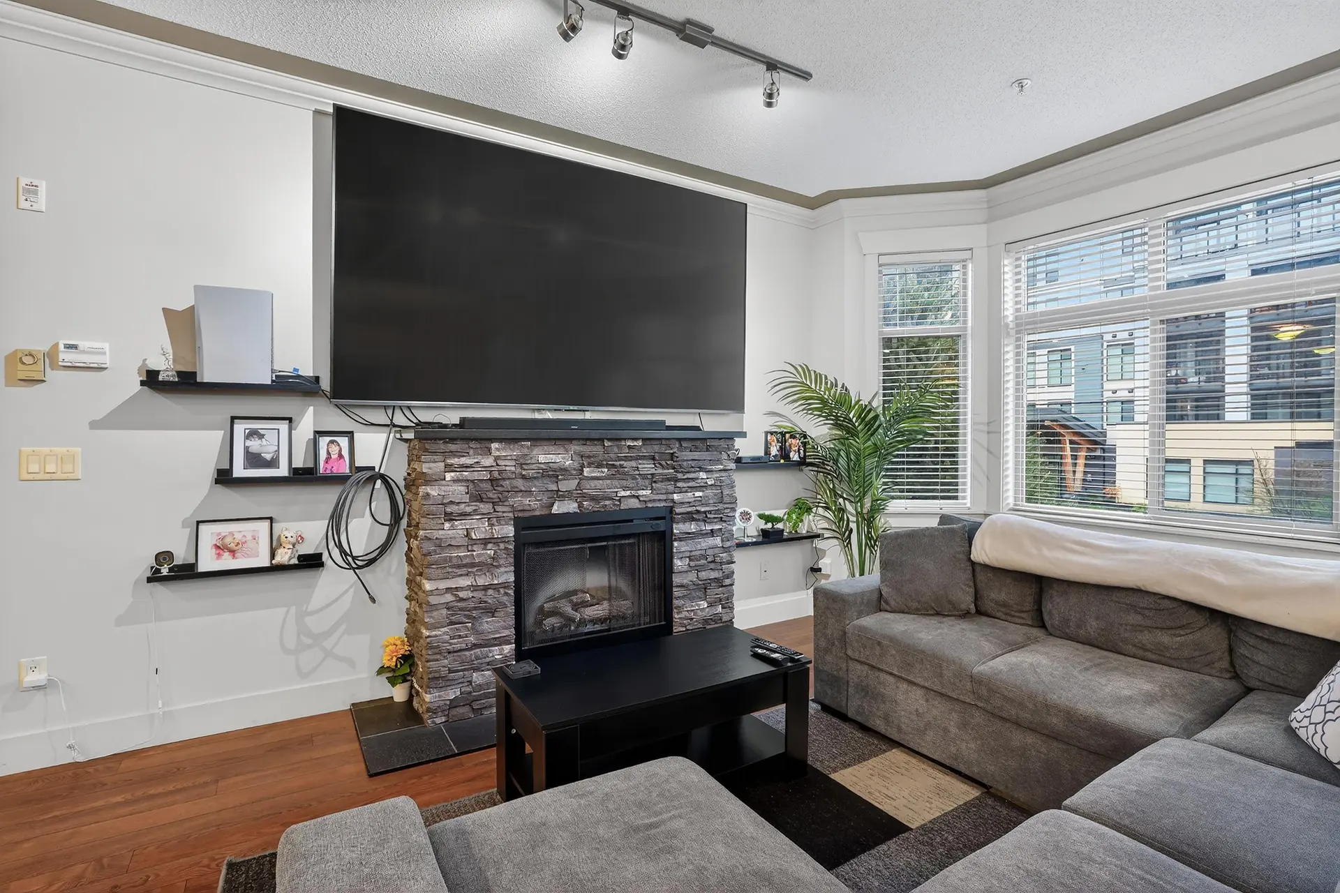 Property at #100 45893 CHESTERFIELD AVENUE, Chilliwack, BC