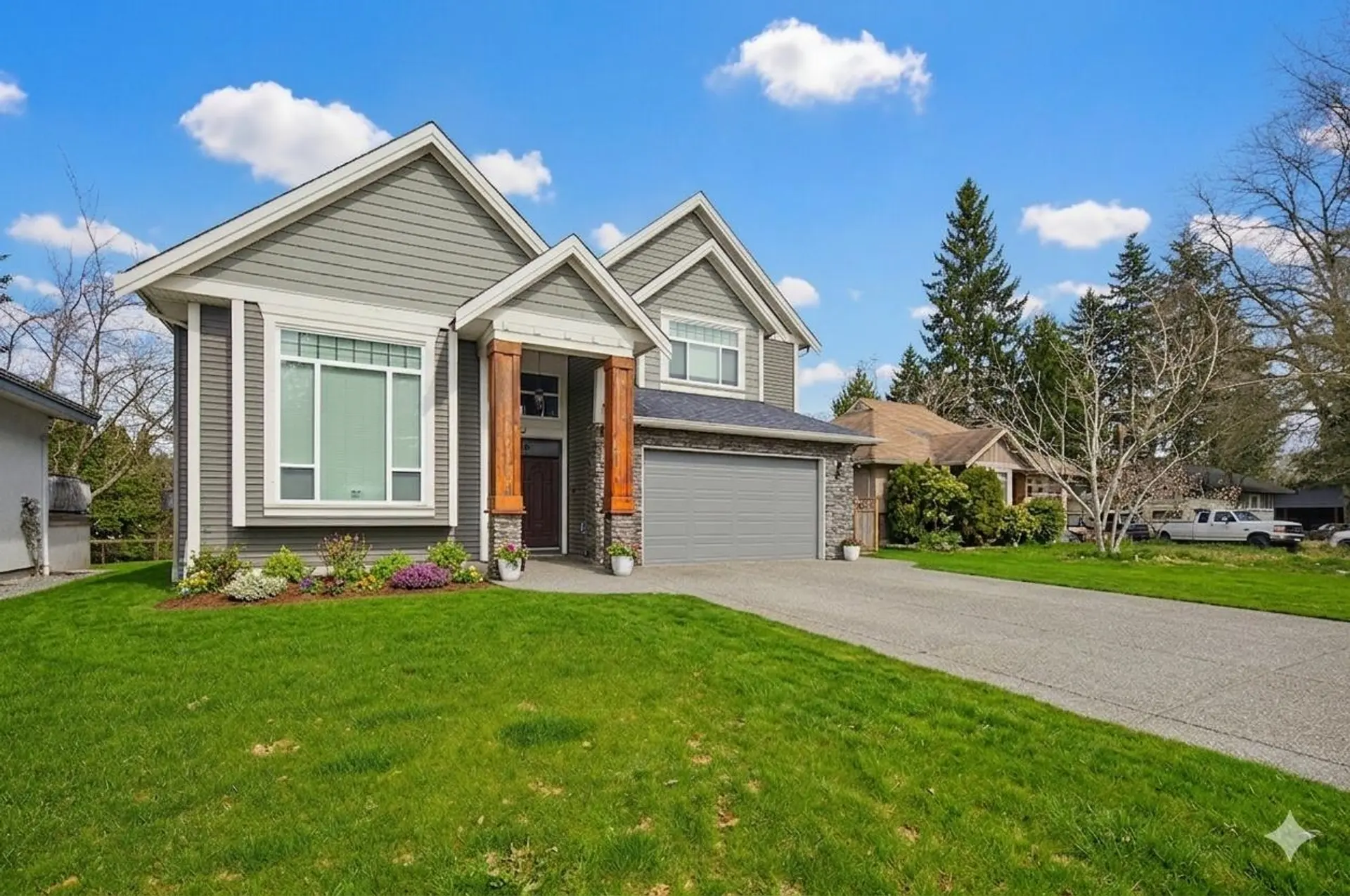 Property at 32141 Hillcrest Avenue, Mission, BC