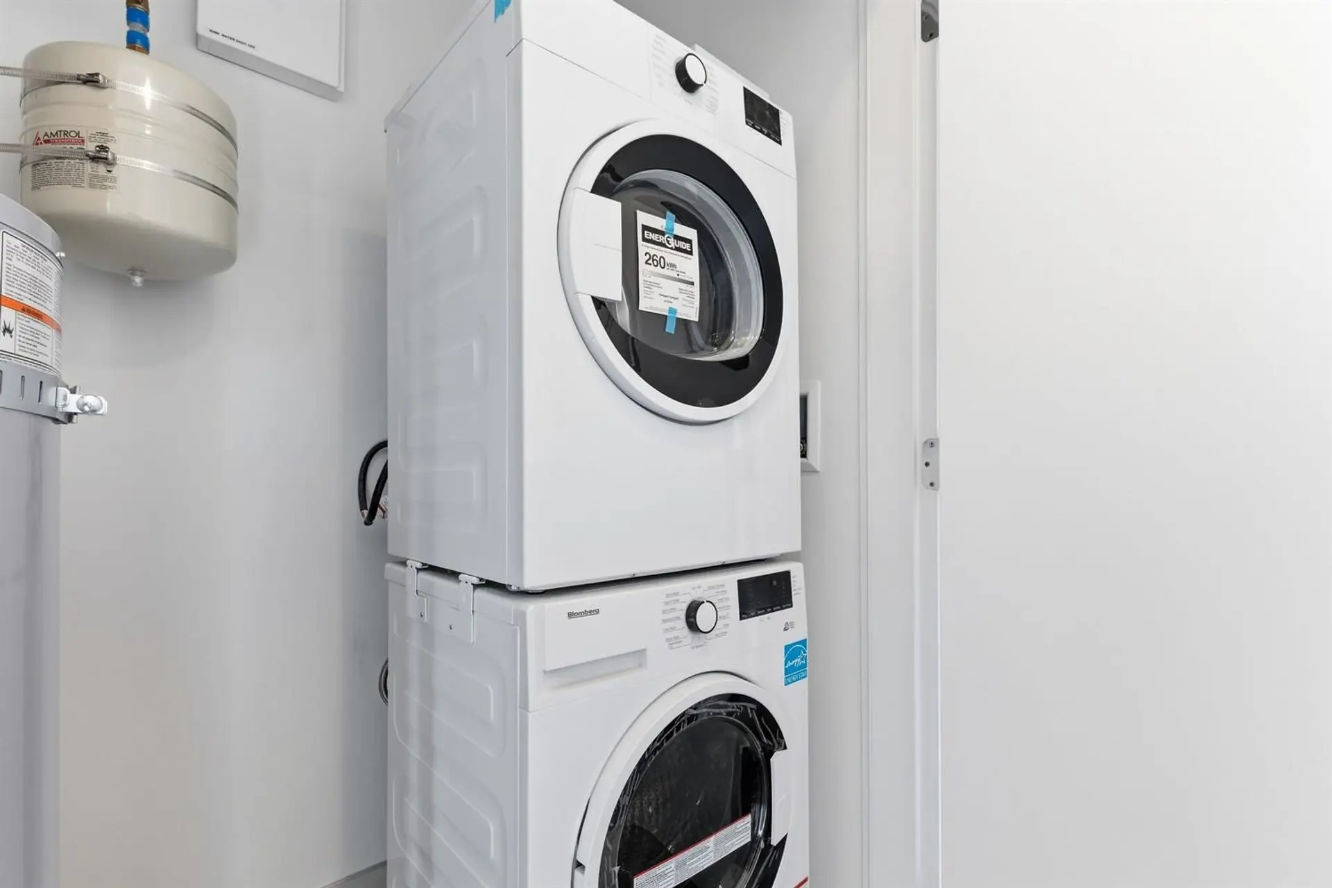 Property at #303 3590 W 39TH AVENUE, Vancouver, BC