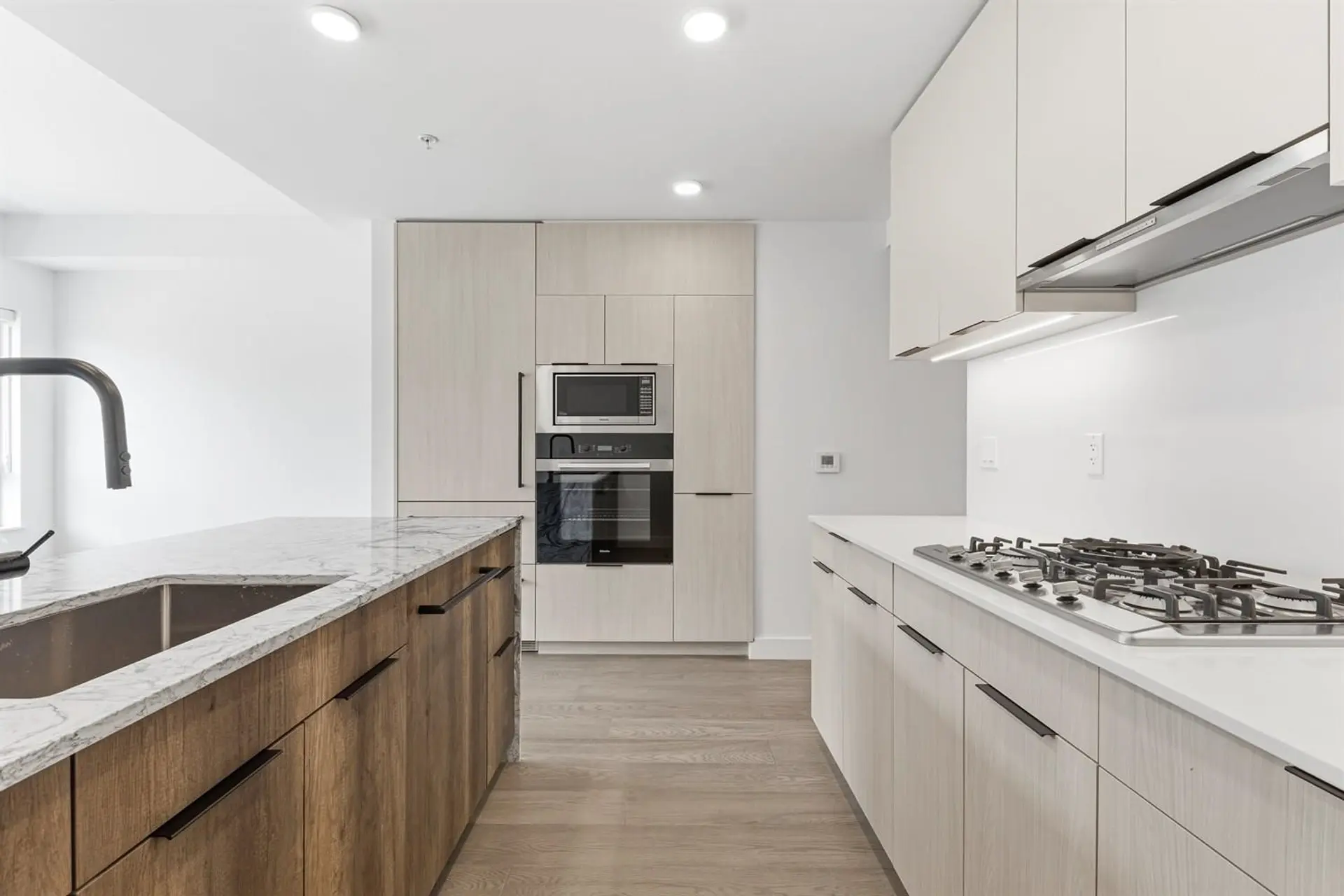 Property at #303 3590 W 39TH AVENUE, Vancouver, BC