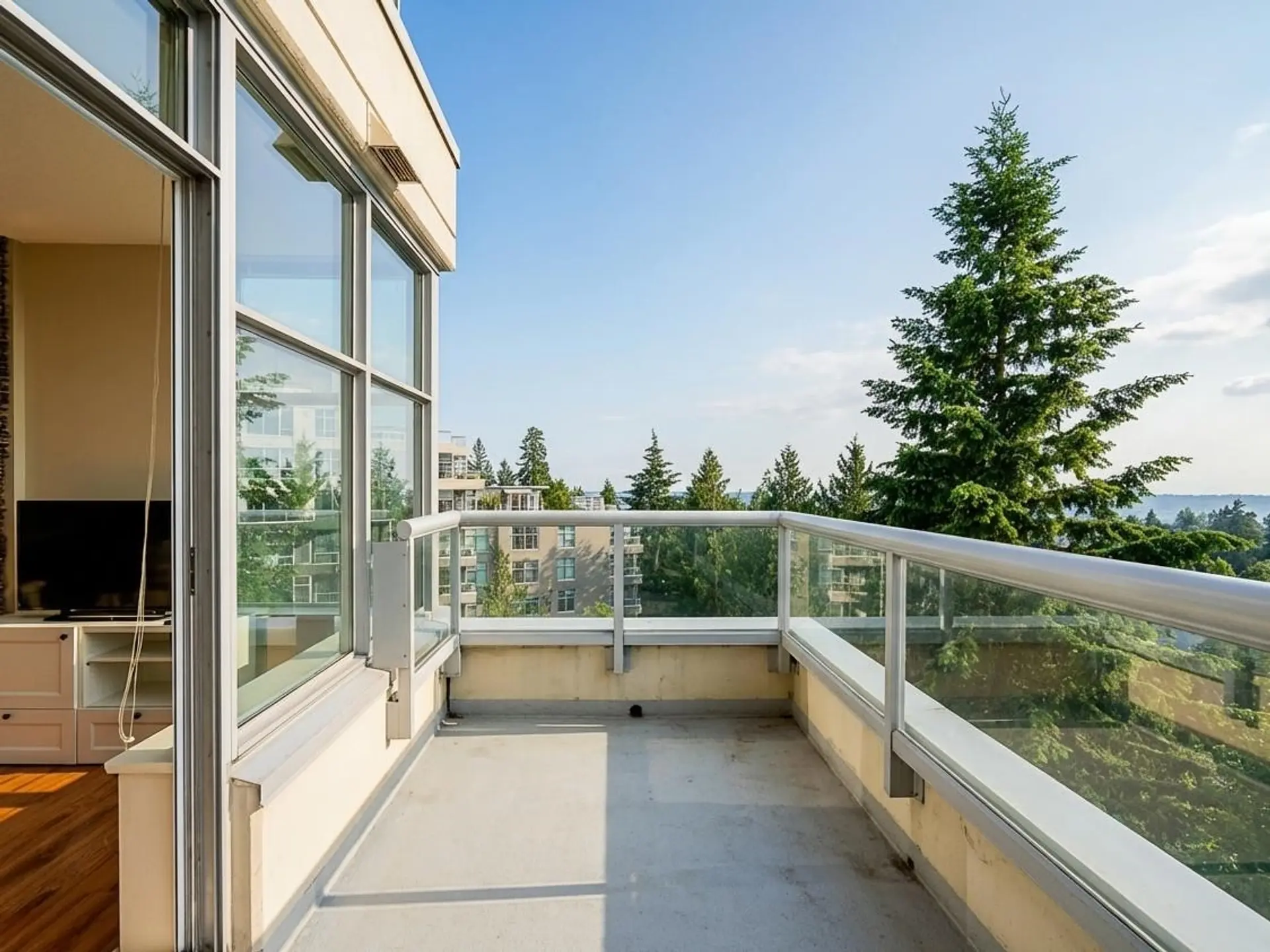 Property at #903 9262 UNIVERSITY CRESCENT, Burnaby, BC