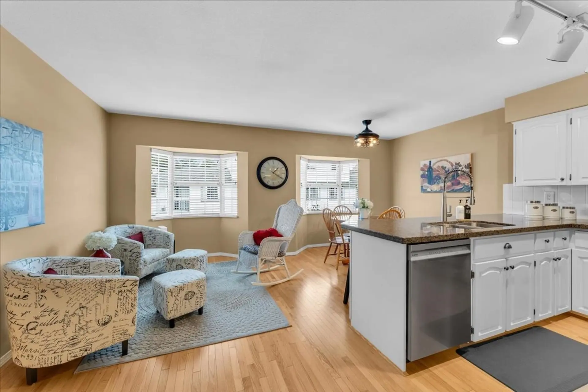 #25 10045 154 Street - Image 9