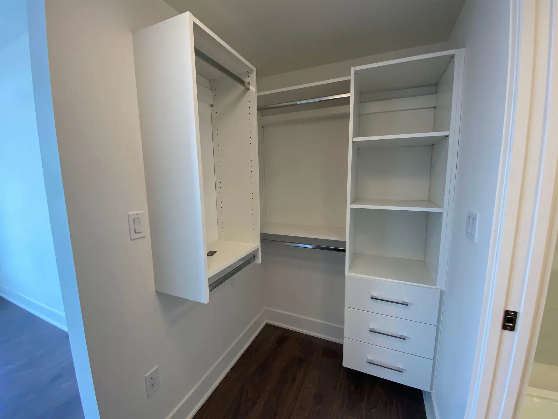 Property at #1608 450 WESTVIEW STREET, Coquitlam, BC