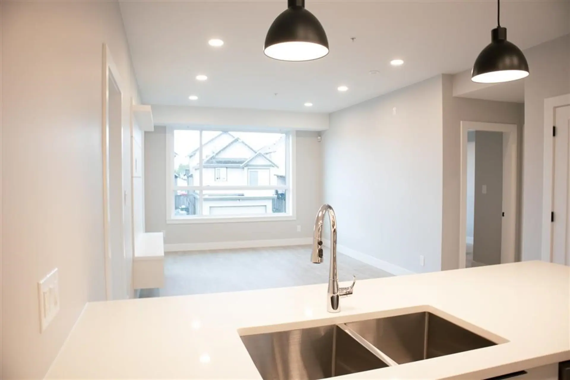 Property at #211 14818 60 AVENUE, Surrey, BC