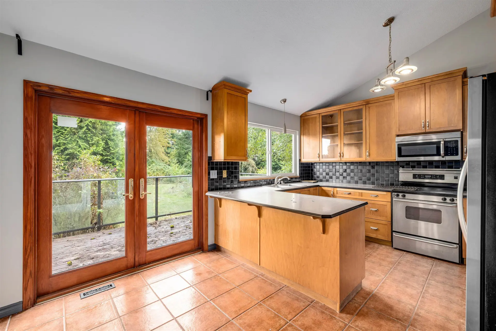 Property at 18208 21A AVENUE, Surrey, BC