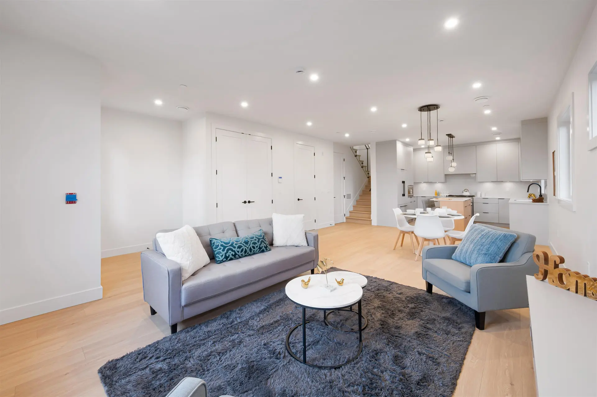 #3 4855 Venables Street - Image 2