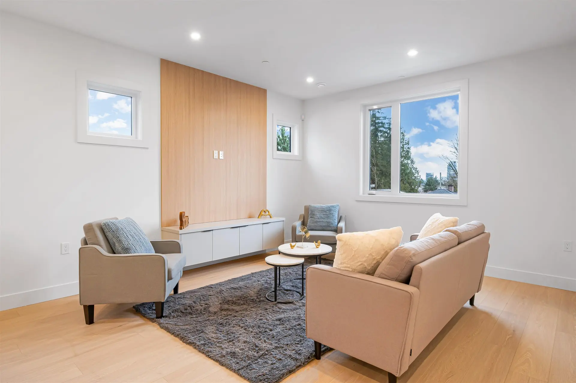 #3 4855 Venables Street - Image 3