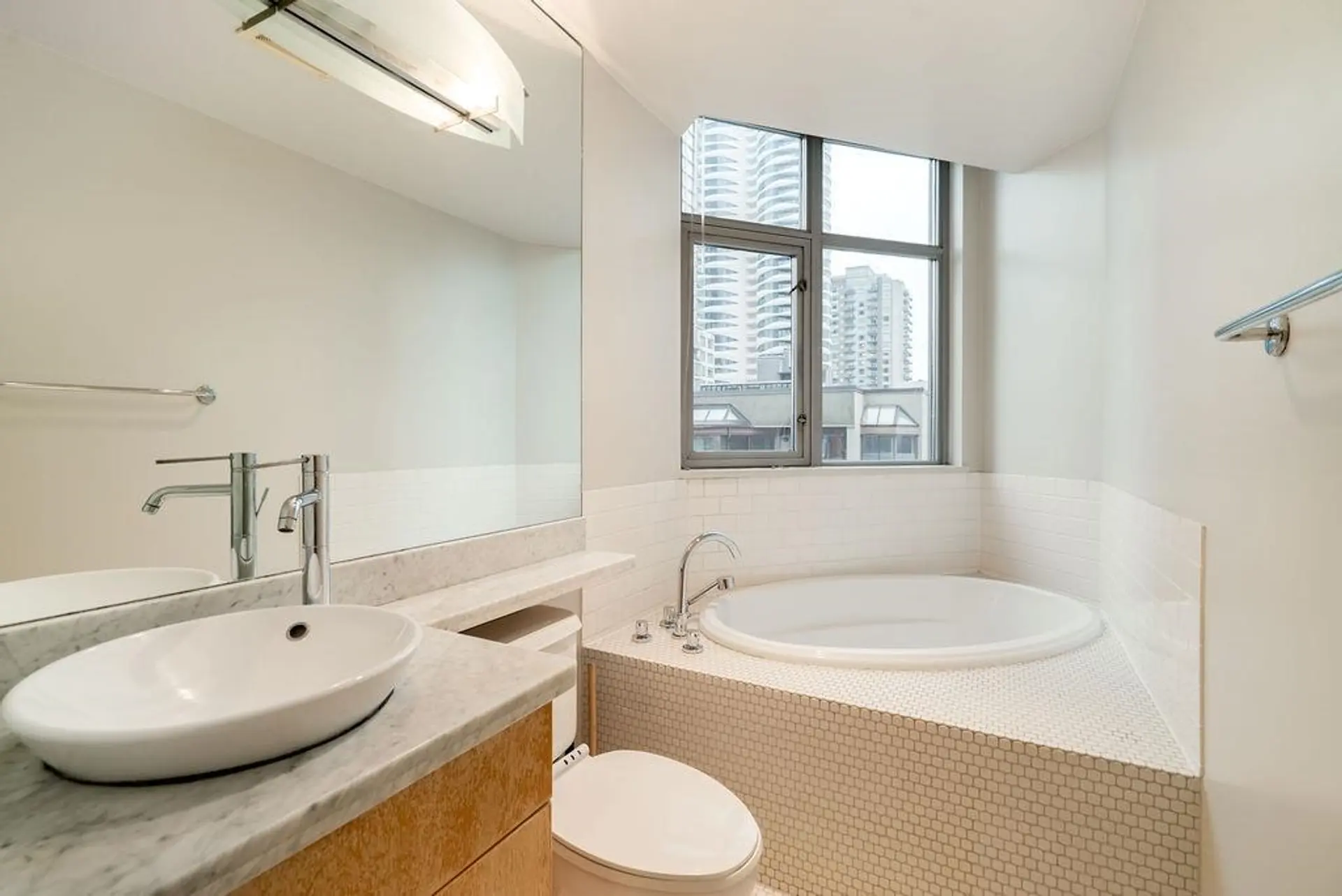 Property at #706 1050 SMITHE STREET, Vancouver, BC