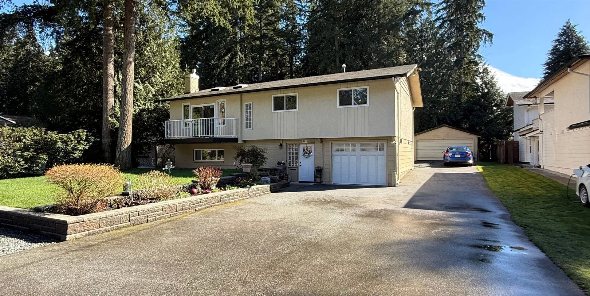 Property at 19618 41a Avenue, Langley, BC