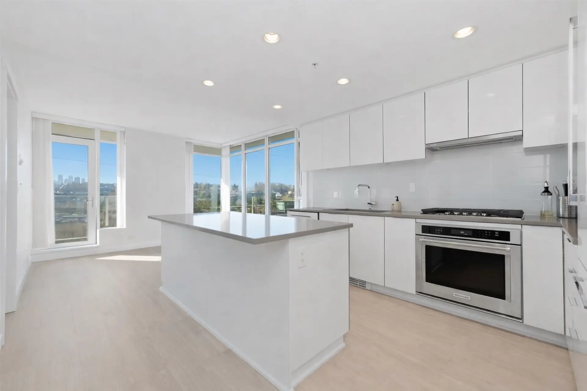 Property at #606 2388 MADISON AVENUE, Burnaby, BC