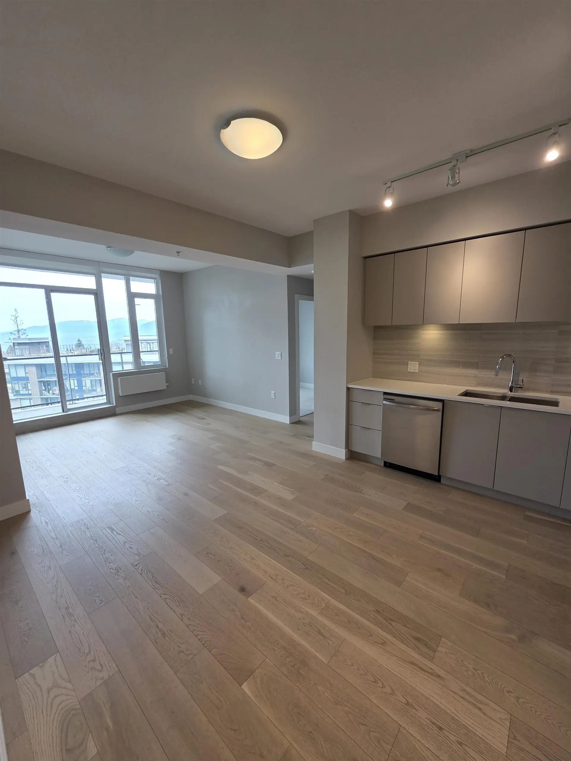 Property at #801 8761 UNIVERSITY CRESCENT, Burnaby, BC