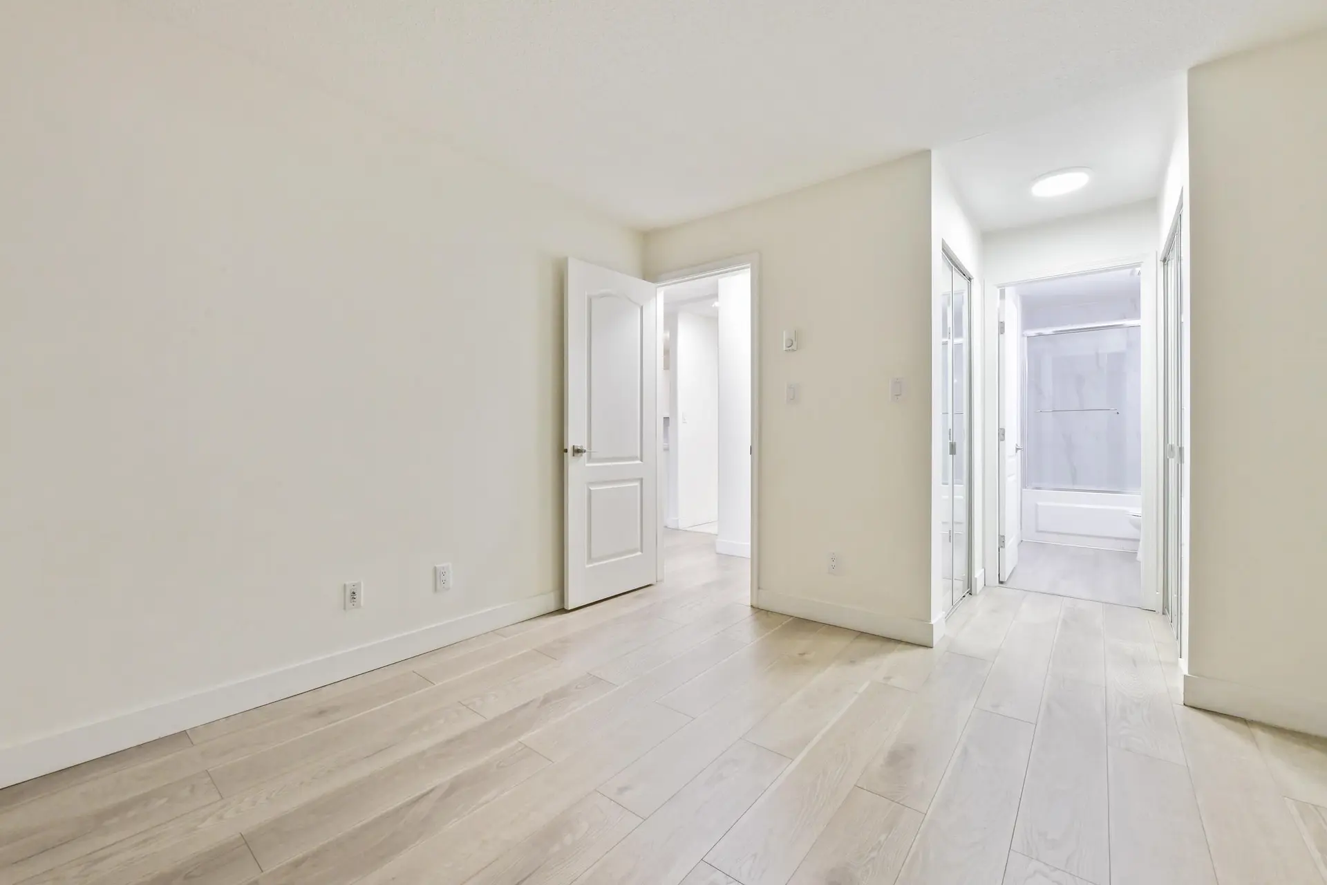 Property at #309 15150 108 AVENUE, Surrey, BC