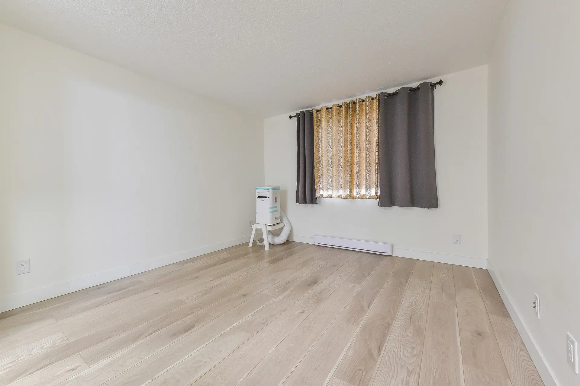 Property at #309 15150 108 AVENUE, Surrey, BC