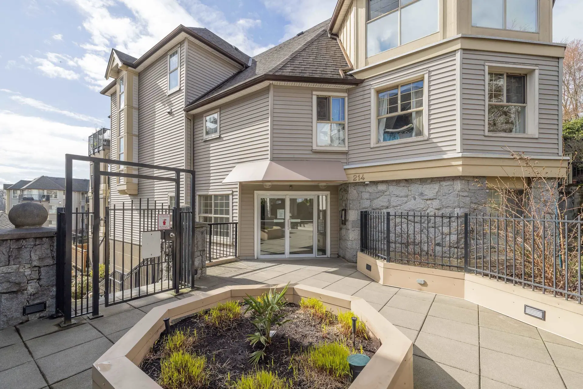 Property at #415 214 ELEVENTH STREET, New Westminster, BC