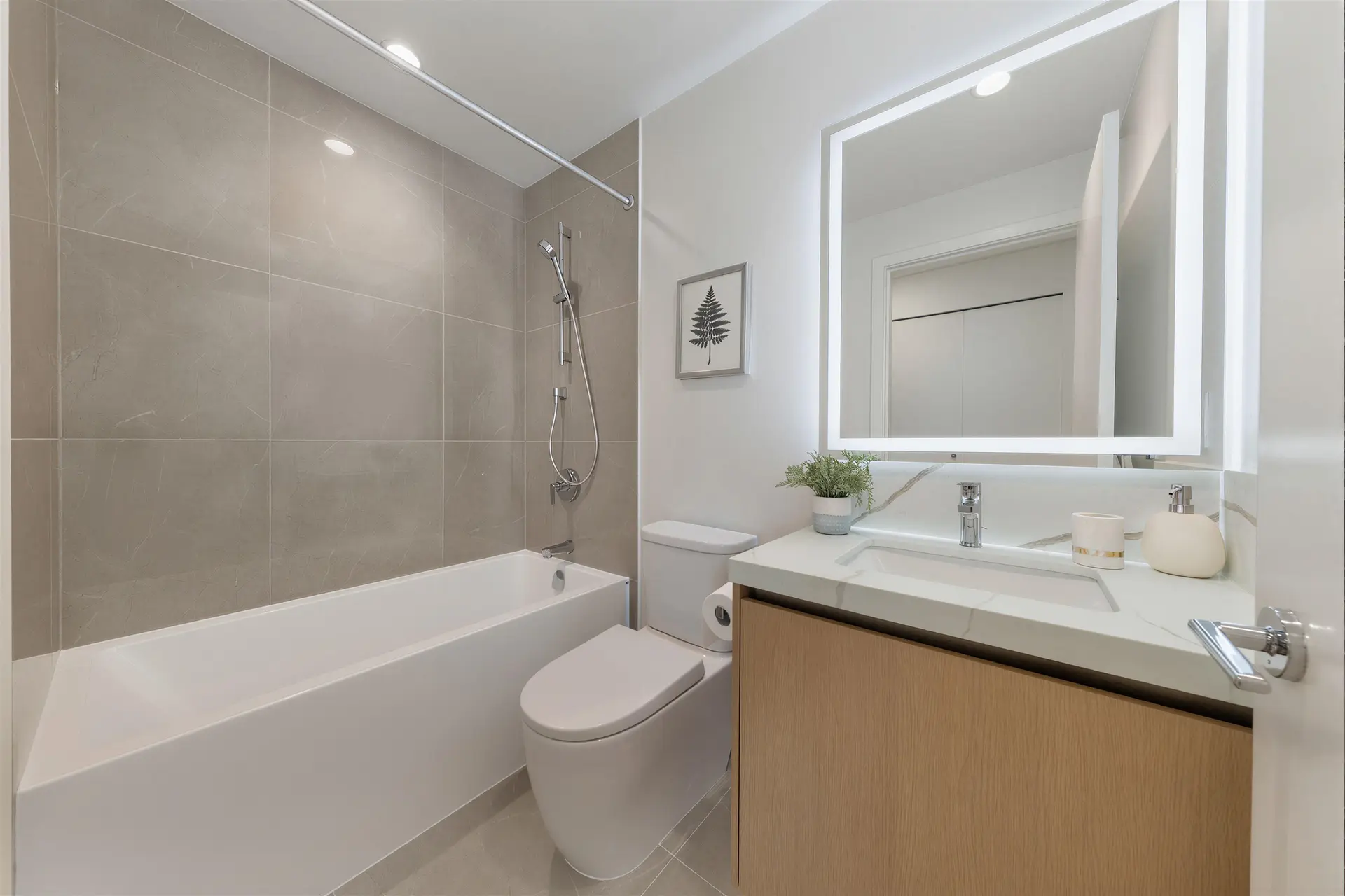 Property at #1501 1475 FOSTER STREET, Surrey, BC