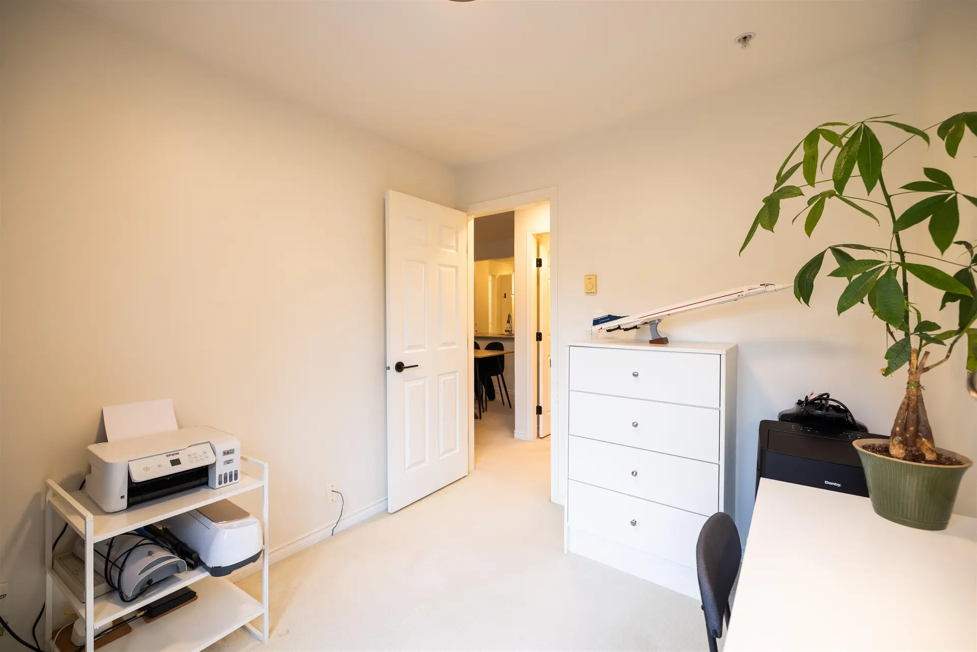 Property at #207 15325 17 AVENUE, Surrey, BC