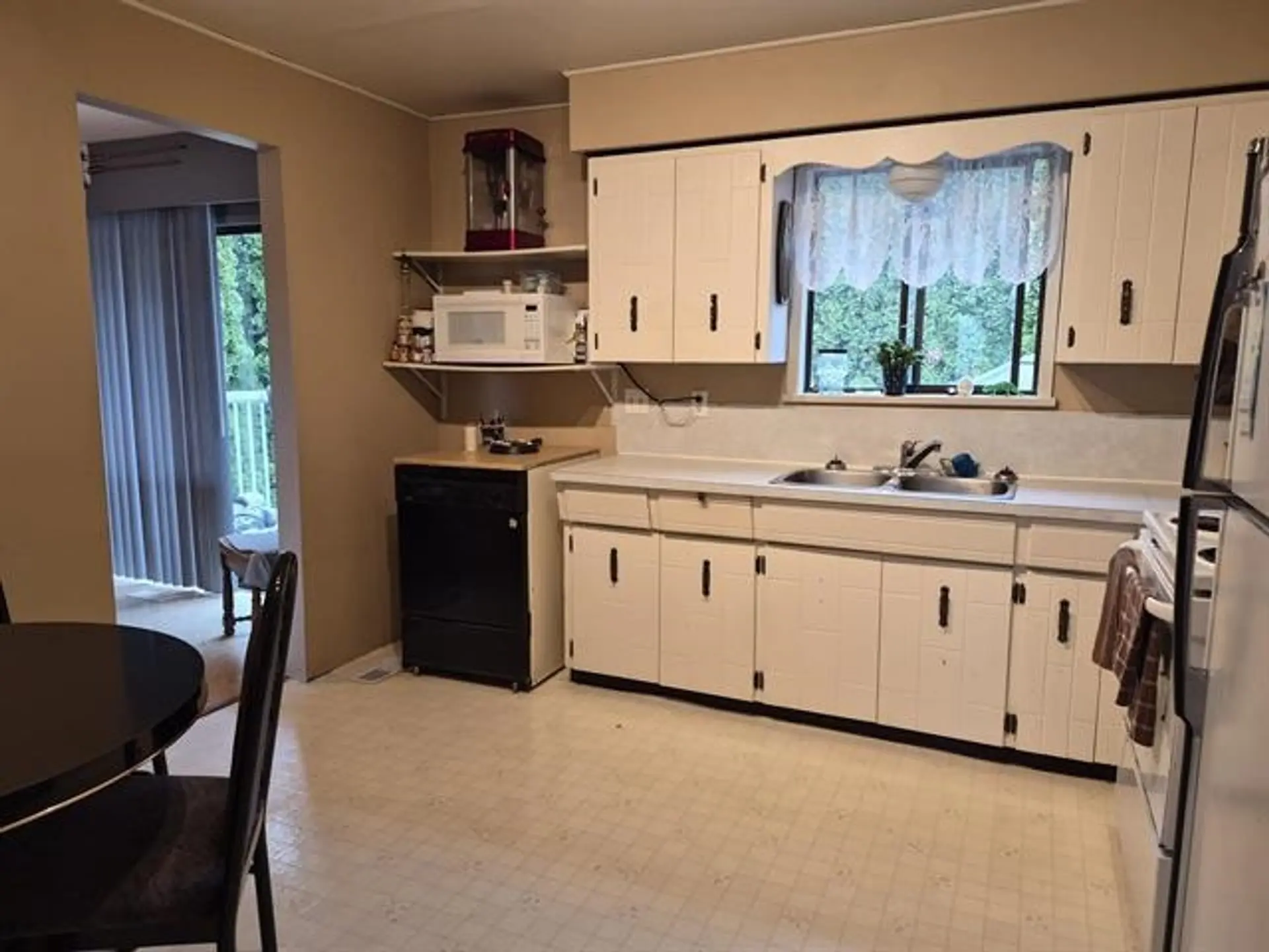 Property at 46494 ELLIOTT AVENUE, Chilliwack, BC