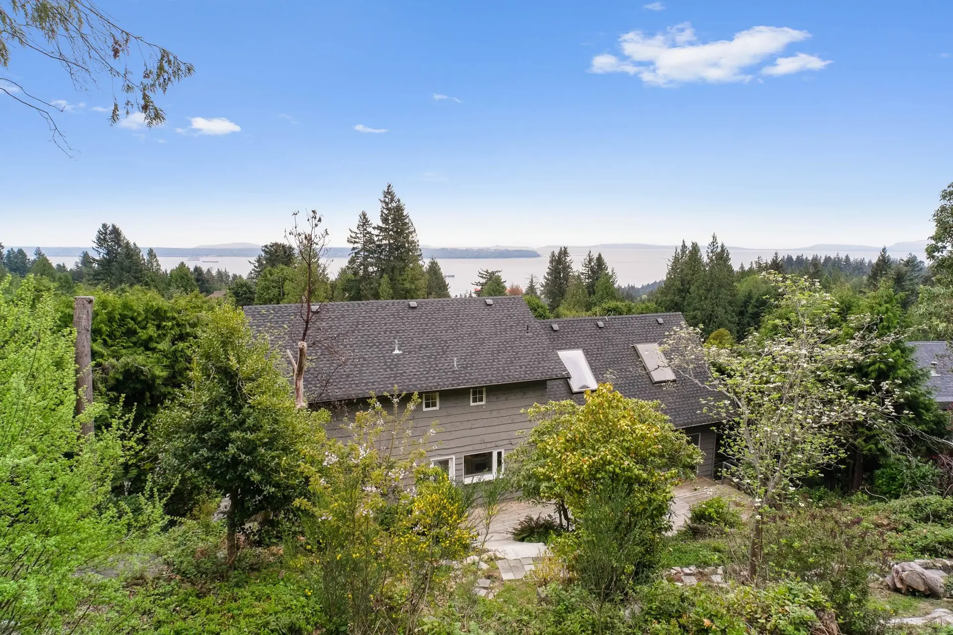 Property at 4607 WOODGREEN DRIVE, West Vancouver, BC
