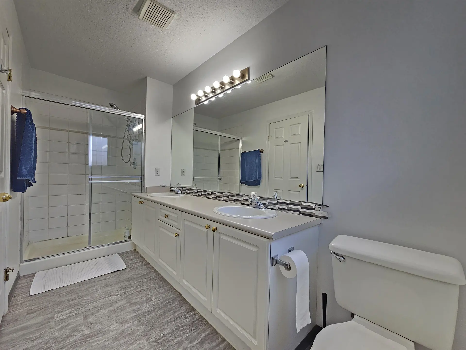 Property at #304 15258 105 AVENUE, Surrey, BC