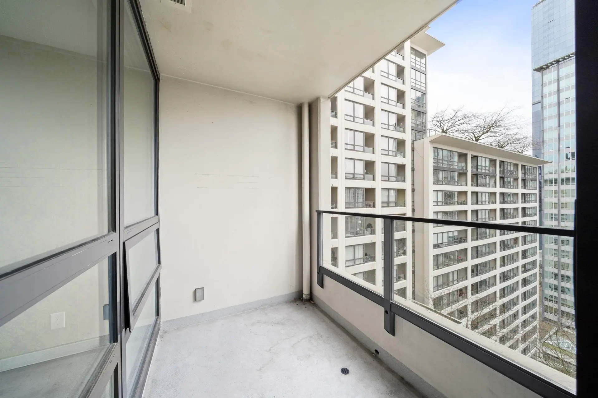 Property at #1615 938 SMITHE STREET, Vancouver, BC