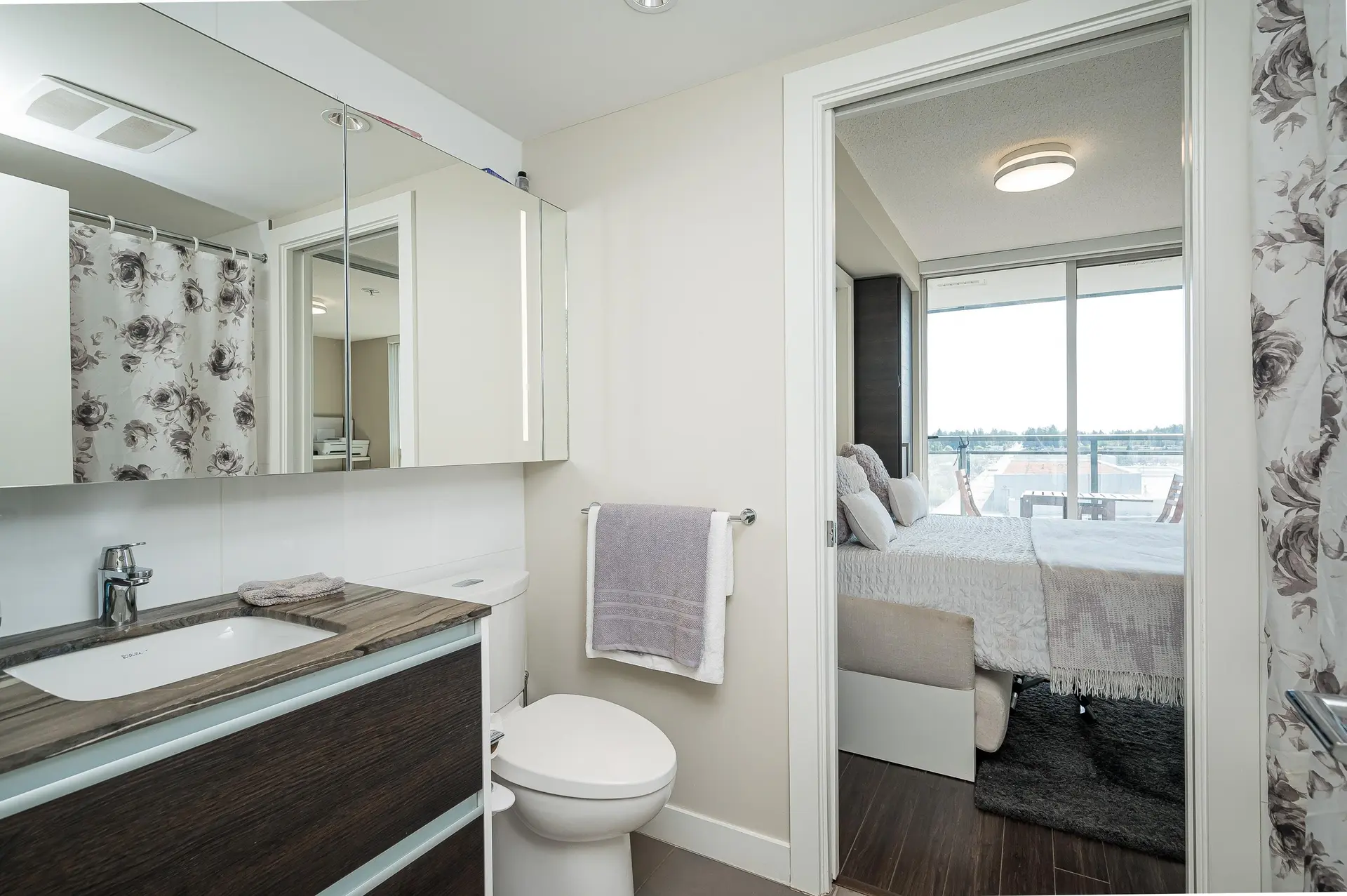 Property at #1609 13398 104 AVENUE, Surrey, BC