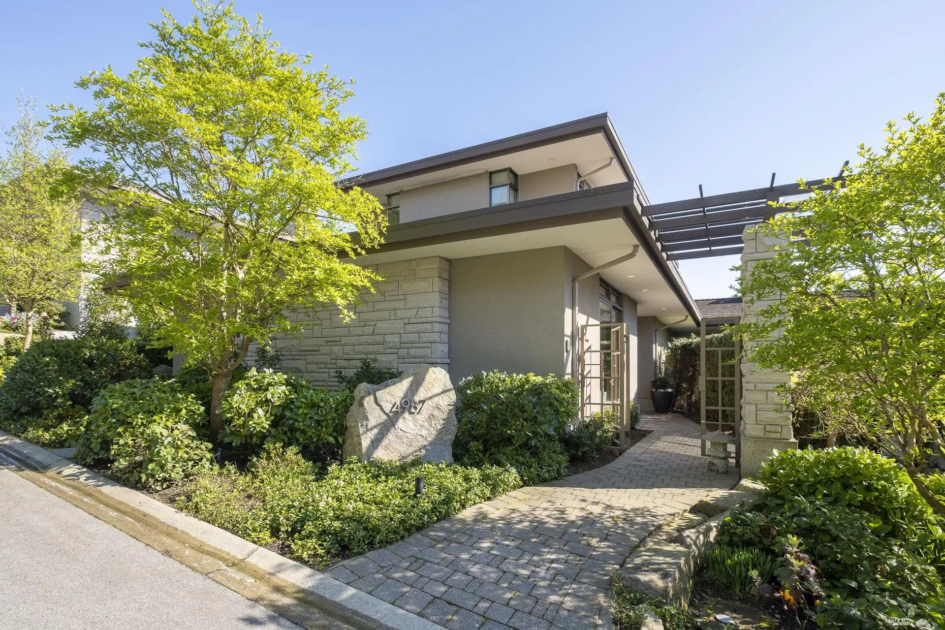 Property at 4987 Meadfeild Wynd, West Vancouver, BC