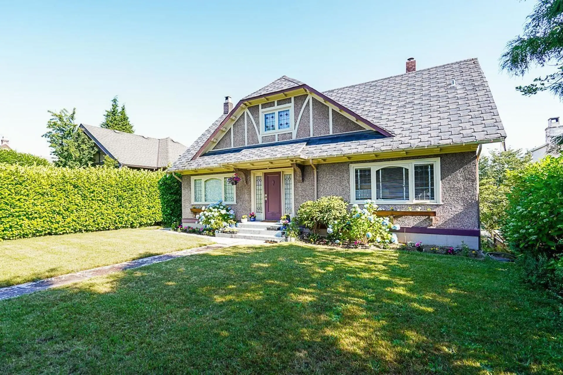 Property at 3945 W 10th Avenue, Vancouver, BC
