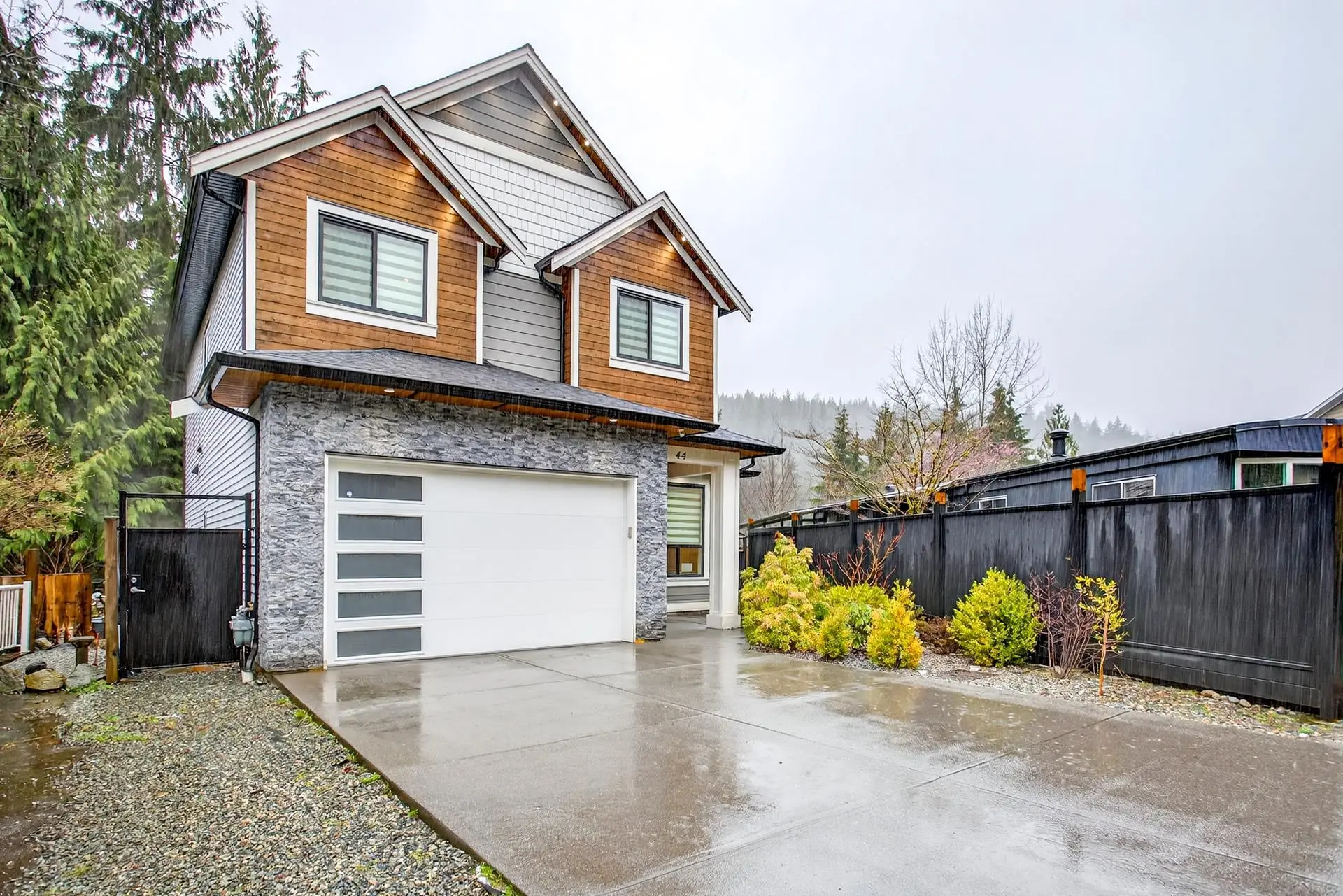 Property at #44 3295 Sunnyside Road, Anmore, BC