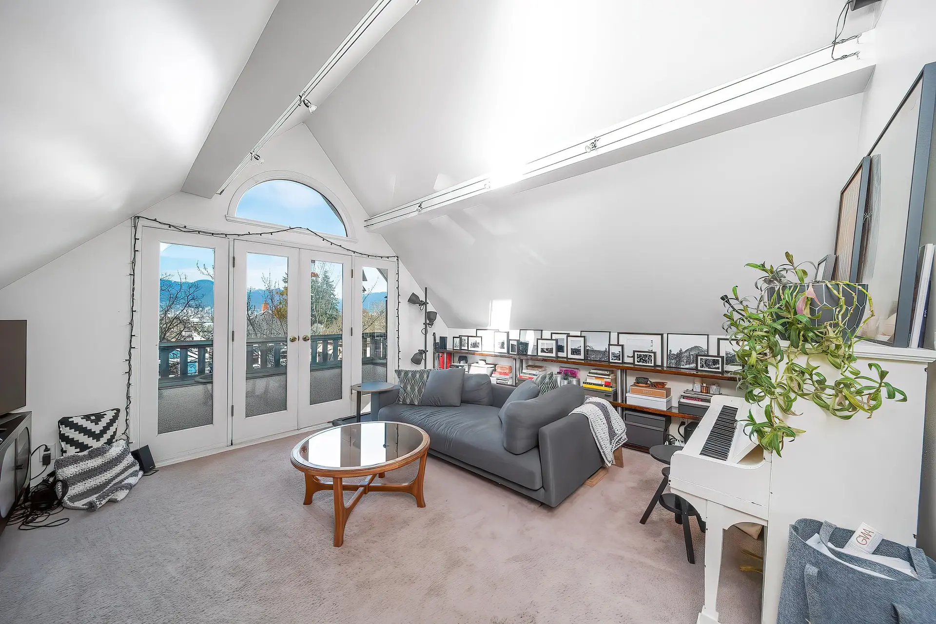 Property at 826 E 13th Avenue, Vancouver, BC