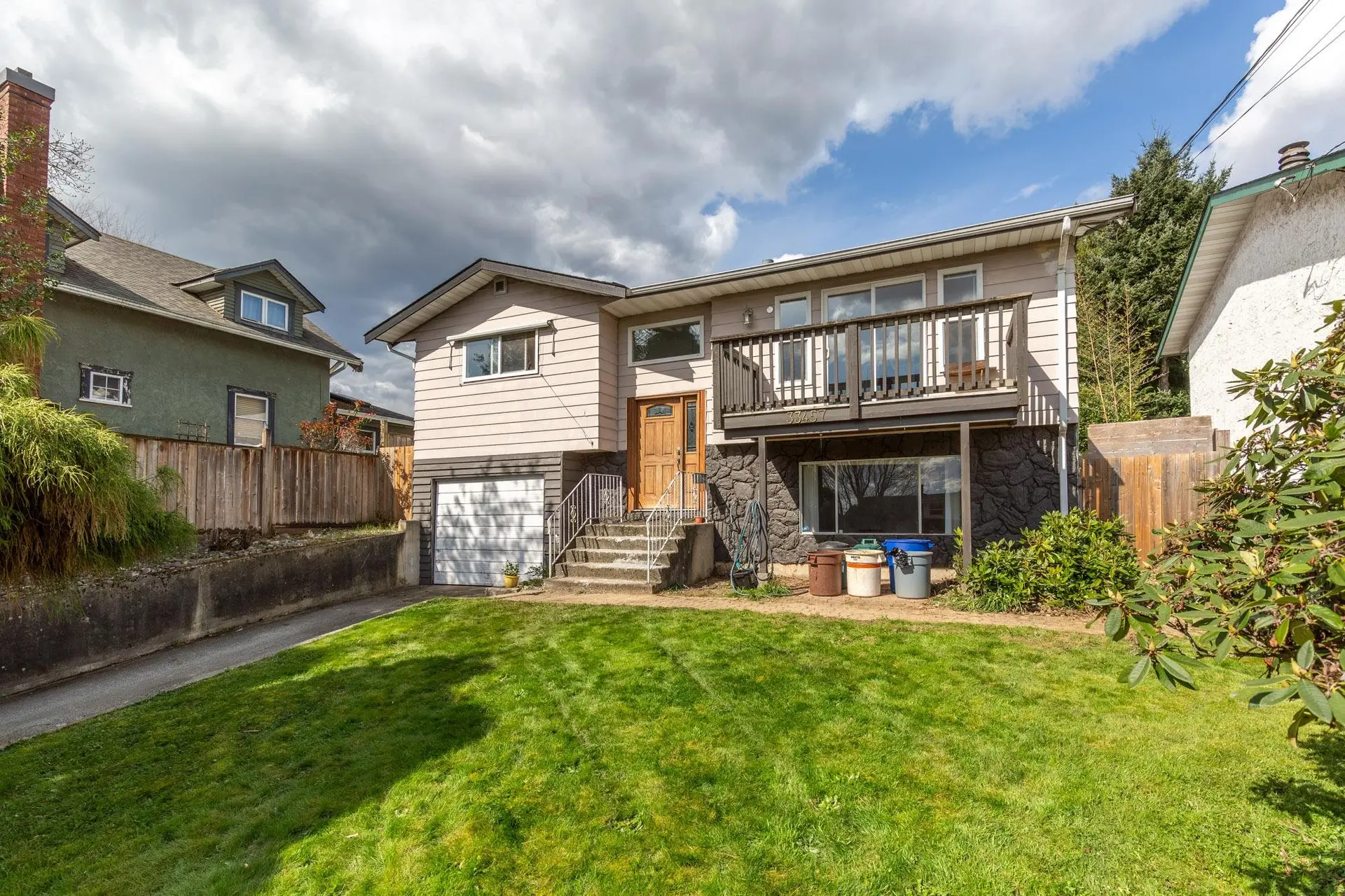 Property at 33457 2nd Avenue, Mission, BC
