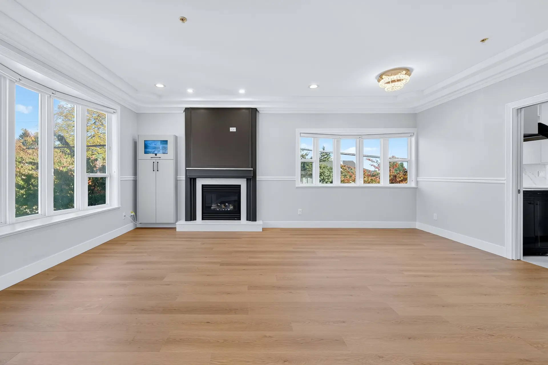 Property at 392 E 63rd Avenue, Vancouver, BC