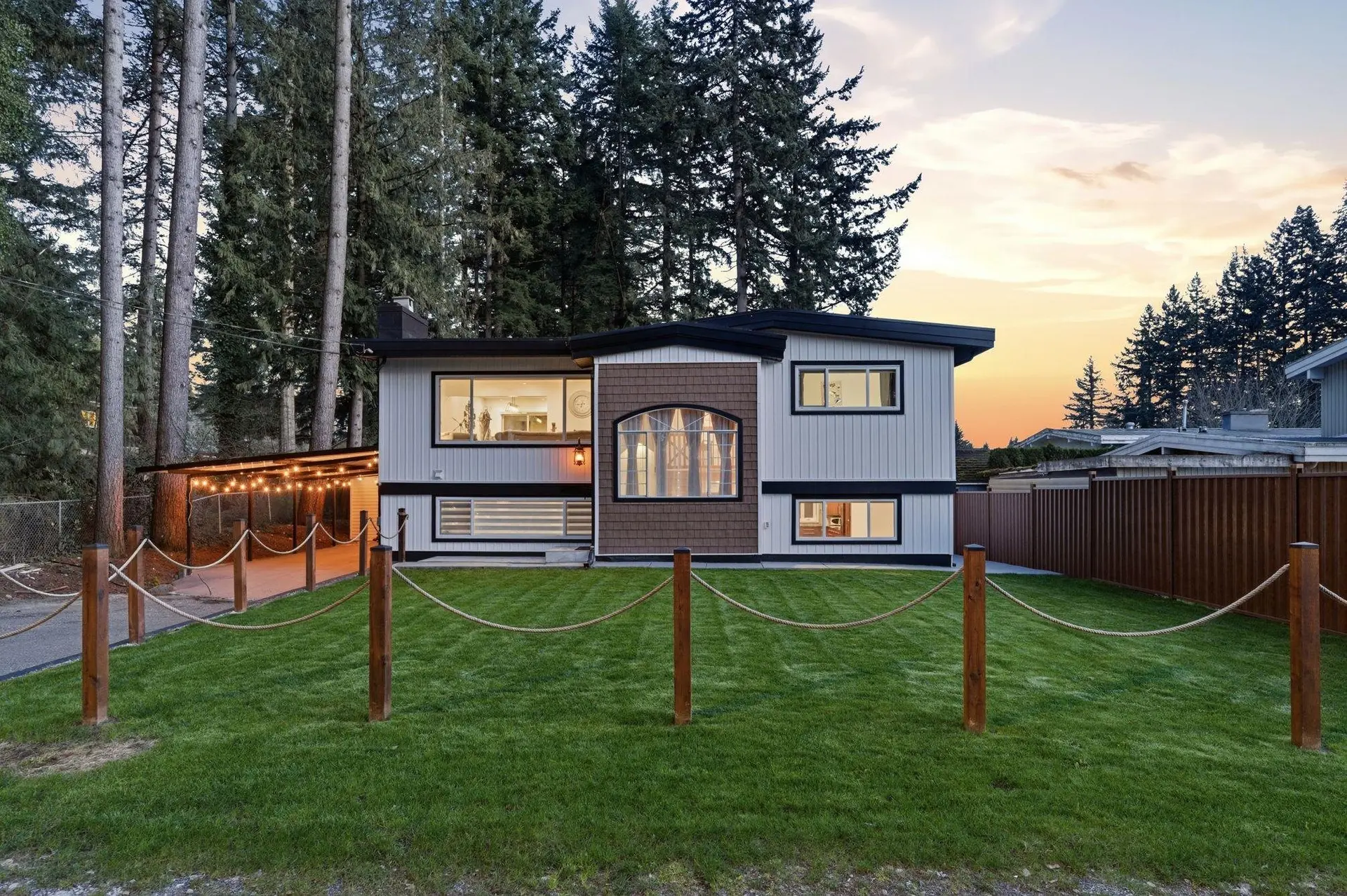Property at 34694 Beverley Crescent, Abbotsford, BC