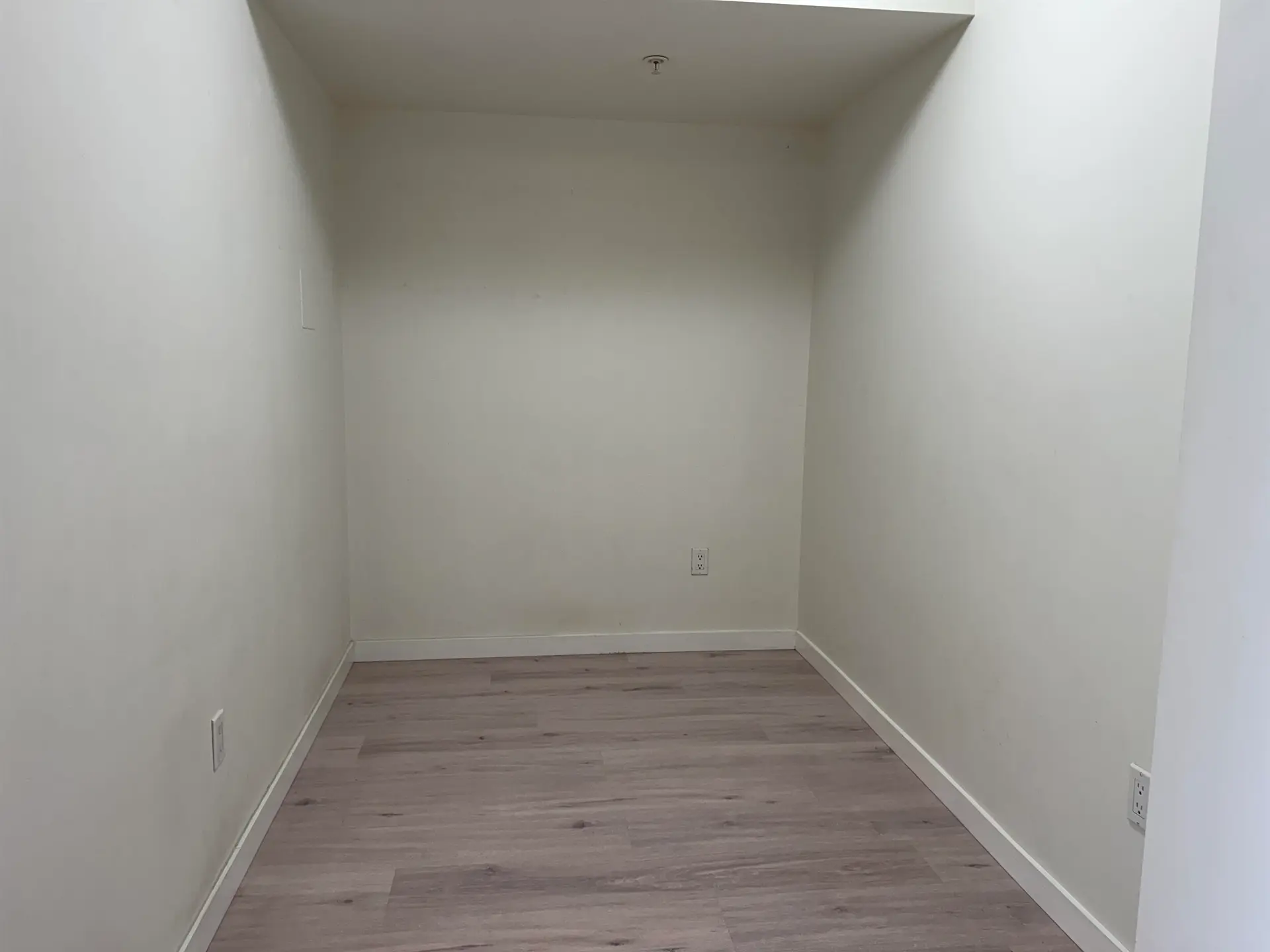 Property at #307 14960 102A AVENUE, Surrey, BC