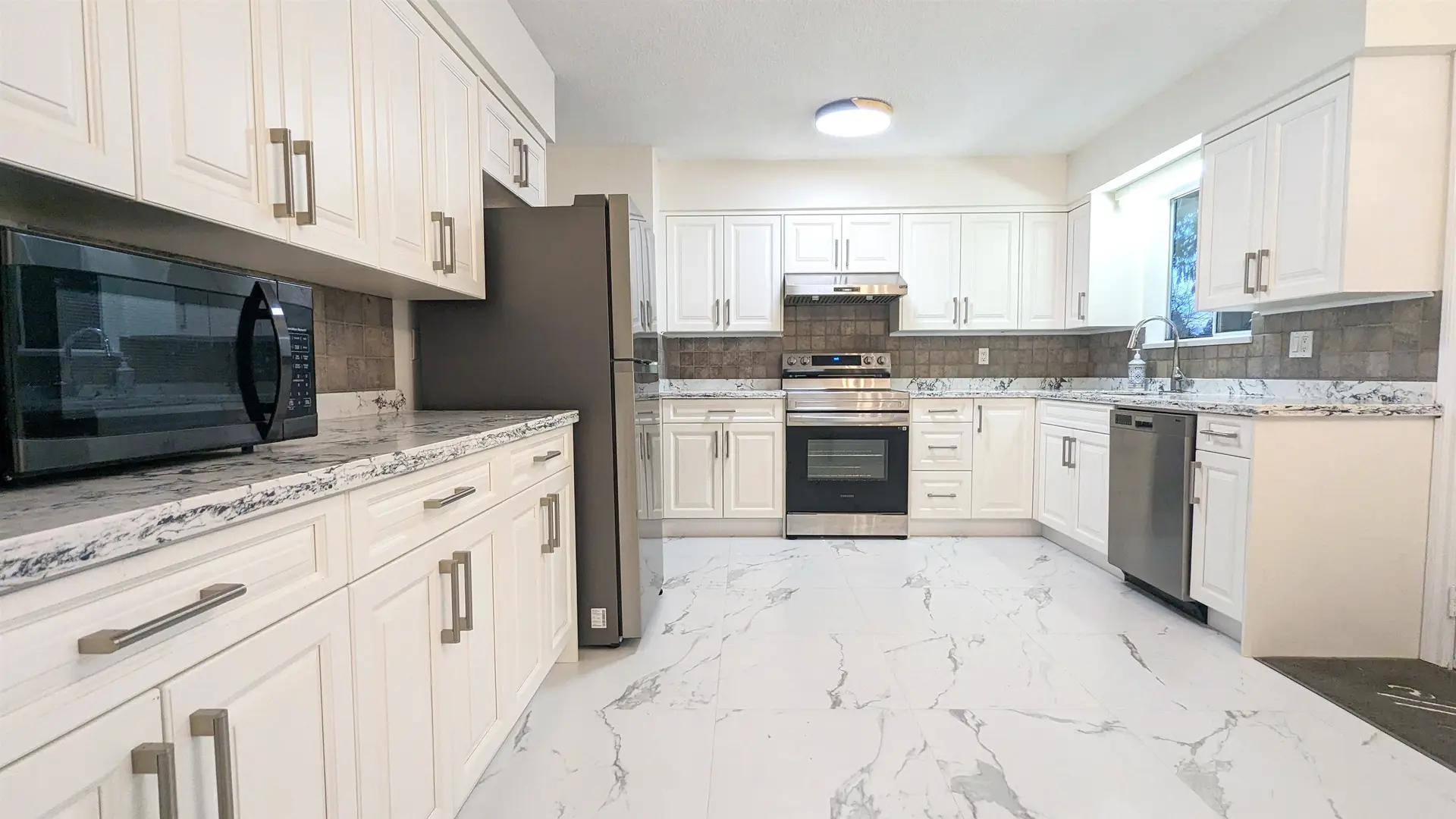 Property at 350 52A STREET, Delta, BC