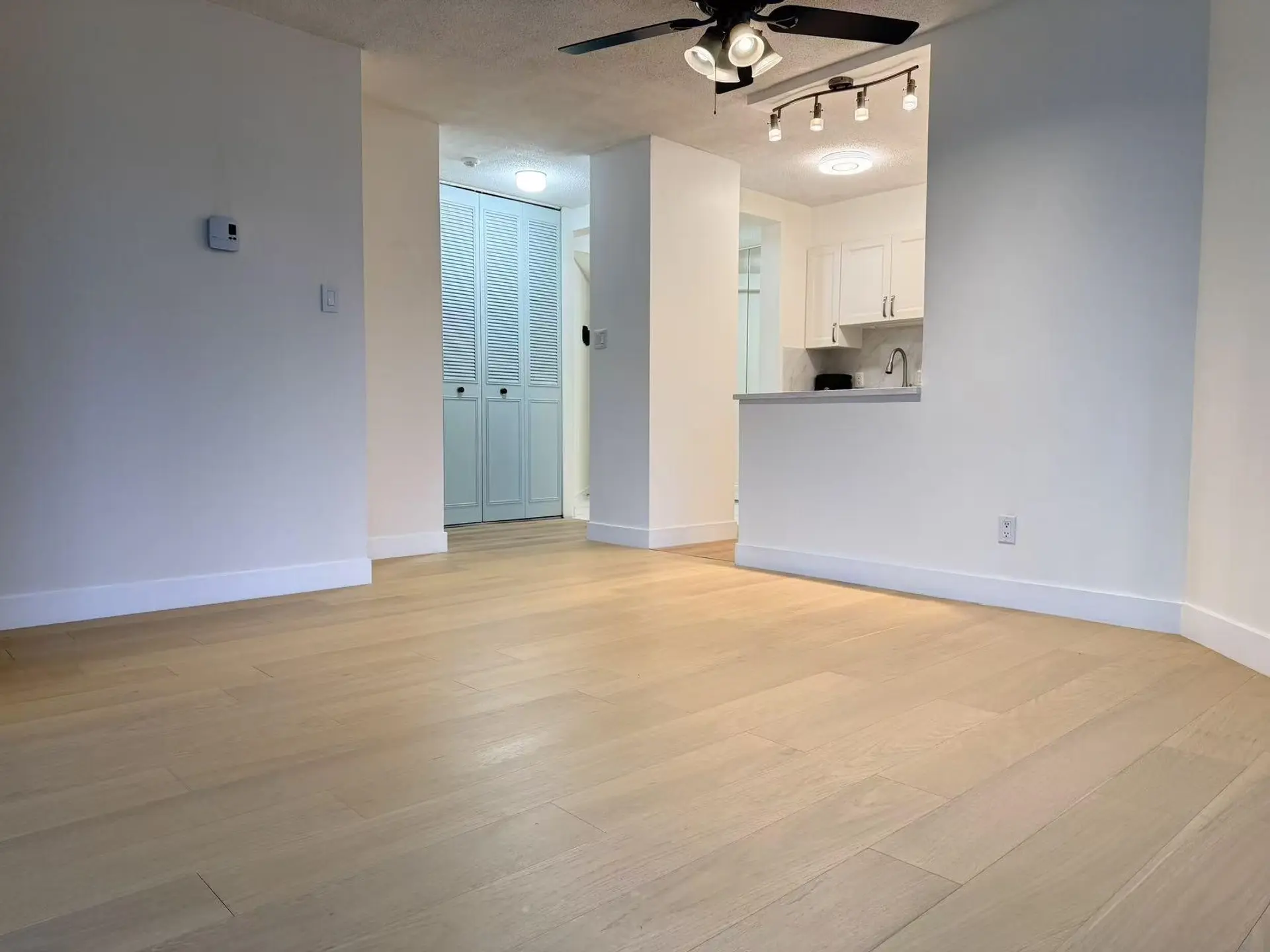 Property at #604 6455 WILLINGDON AVENUE, Burnaby, BC