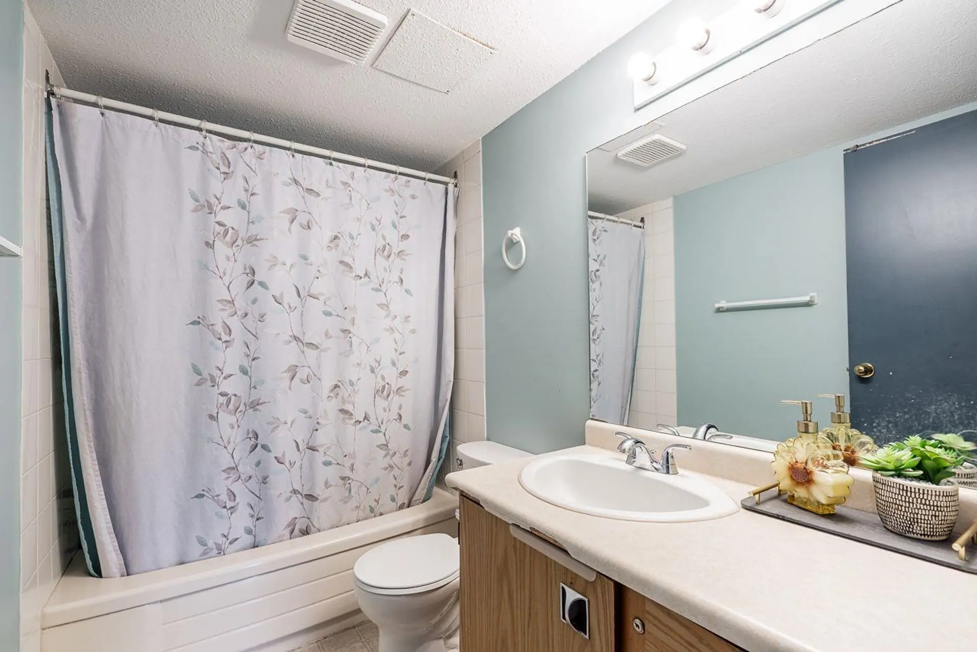 Property at #105 33850 Fern Street, Abbotsford, BC