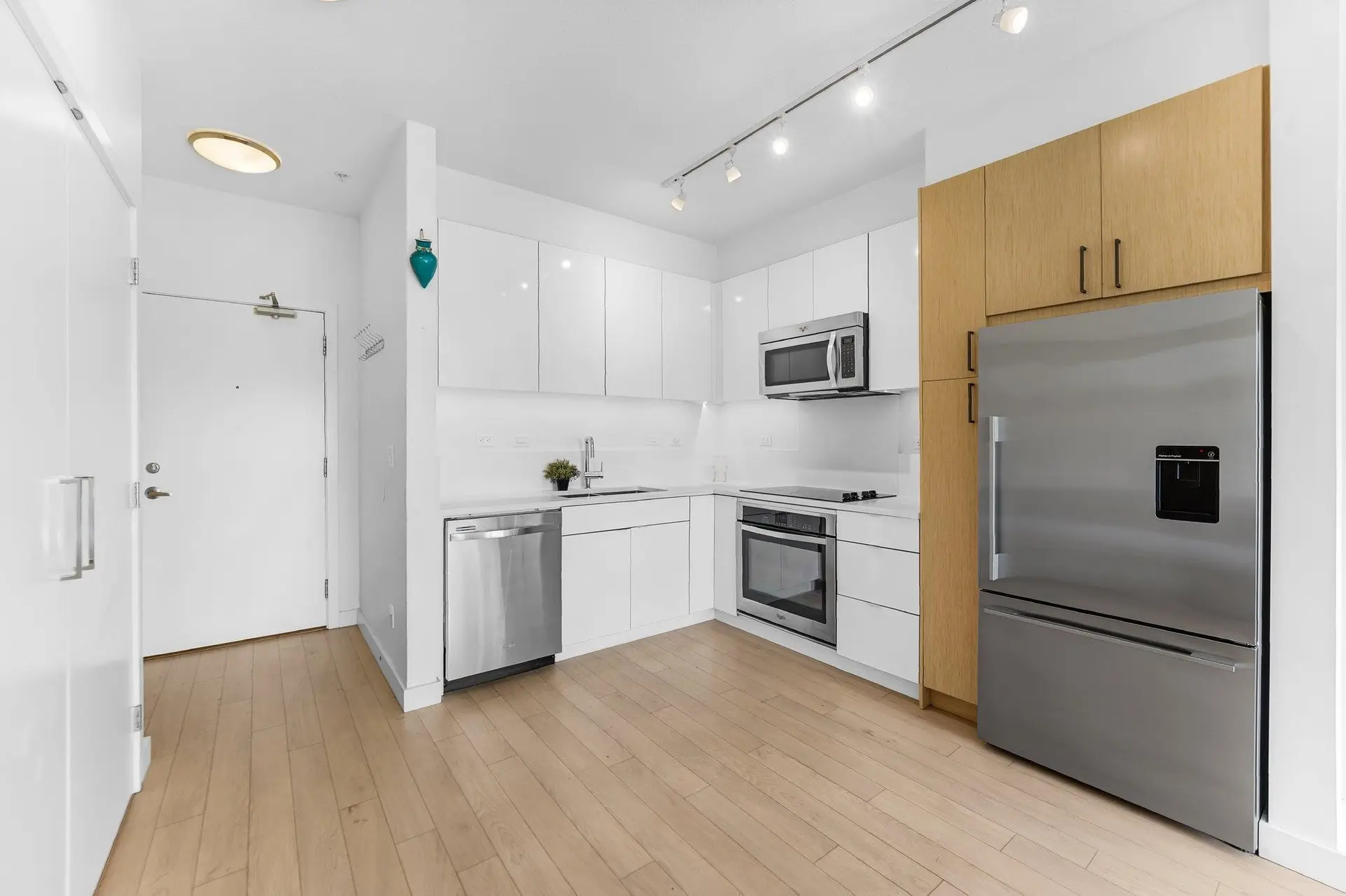 Property at #211 1621 HAMILTON AVENUE, North Vancouver, BC