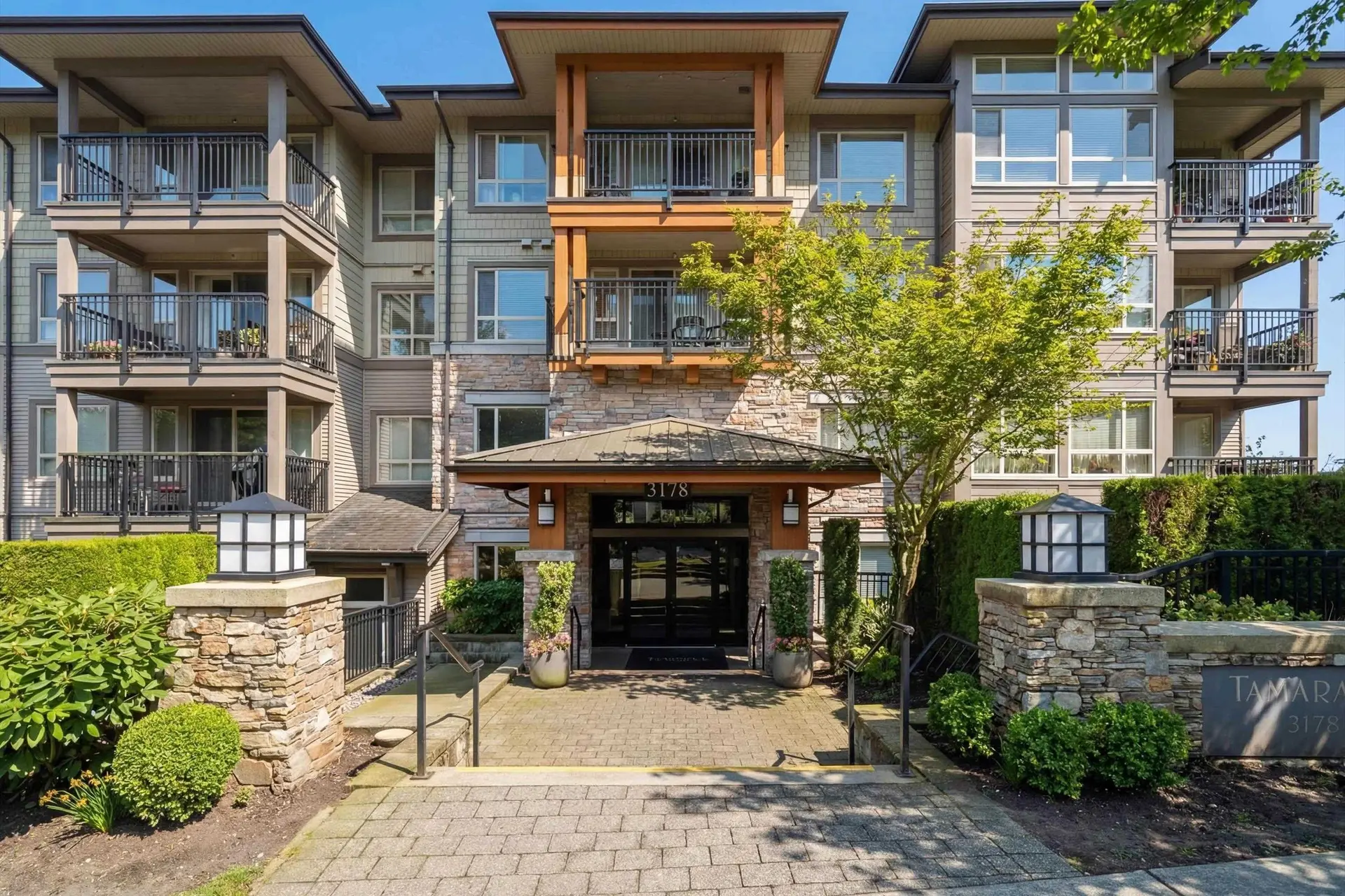Property at #401 3178 Dayanee Springs Boulevard, Coquitlam, BC
