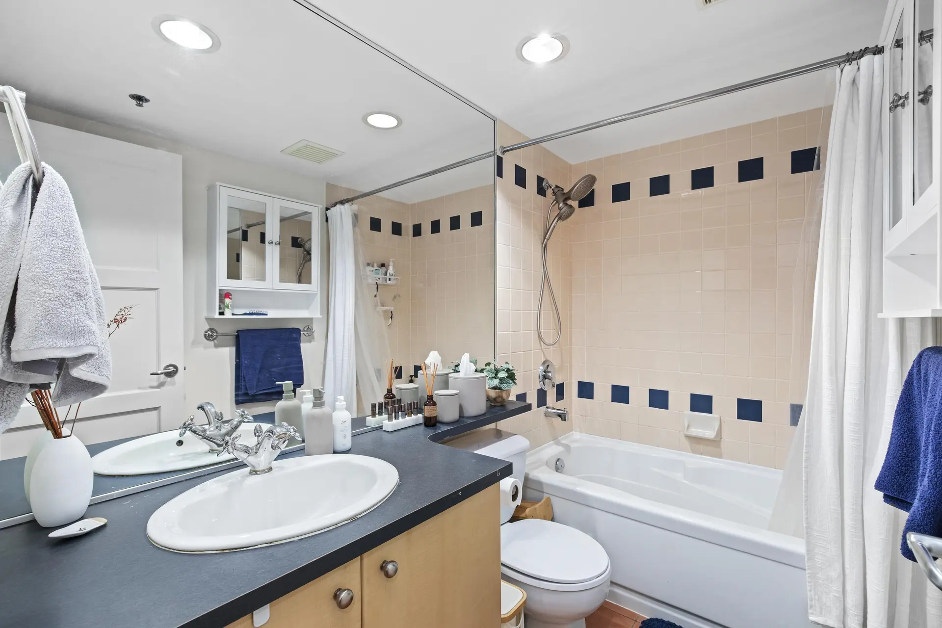 Property at #1105 819 HAMILTON STREET, Vancouver, BC